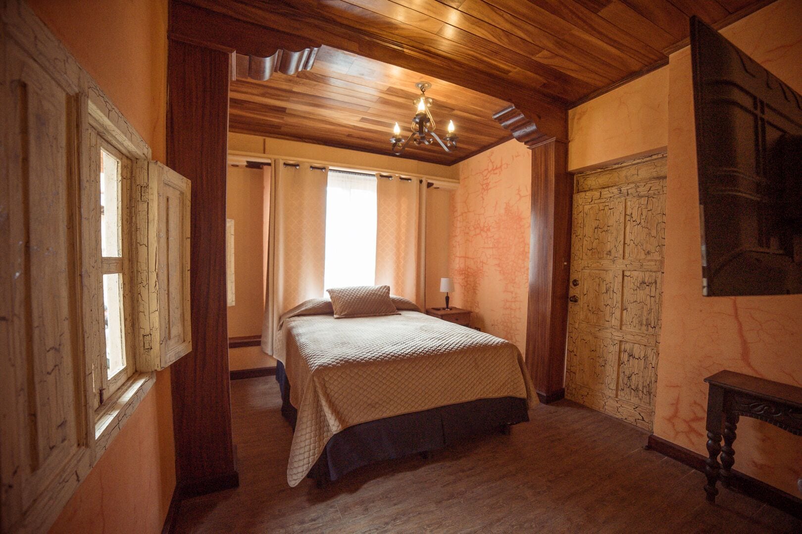 Hotel Cacique Real La Merced