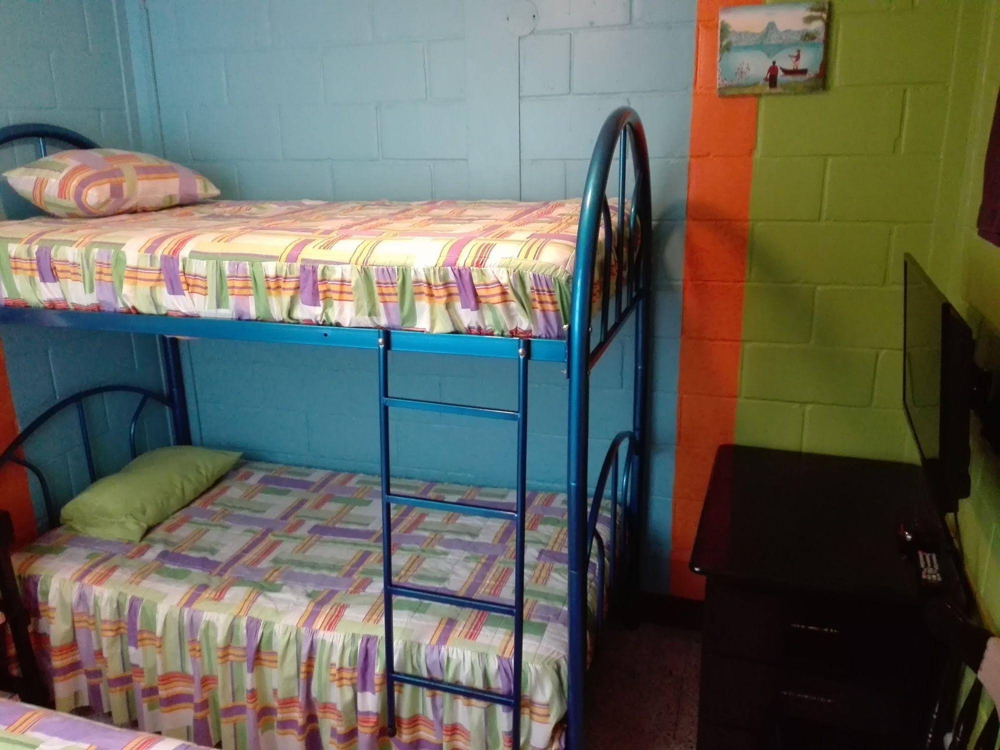 Hostal Guatefriend's - Hostel