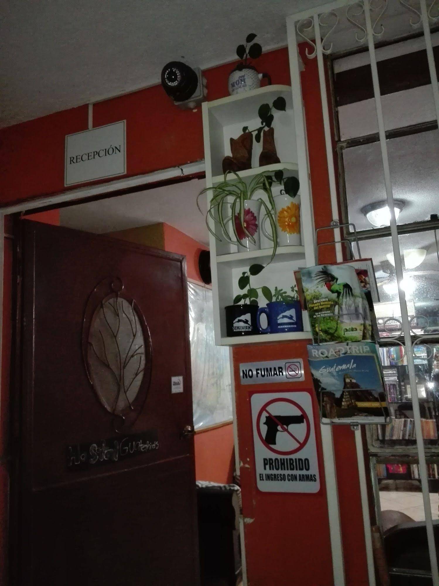 Hostal Guatefriend's - Hostel
