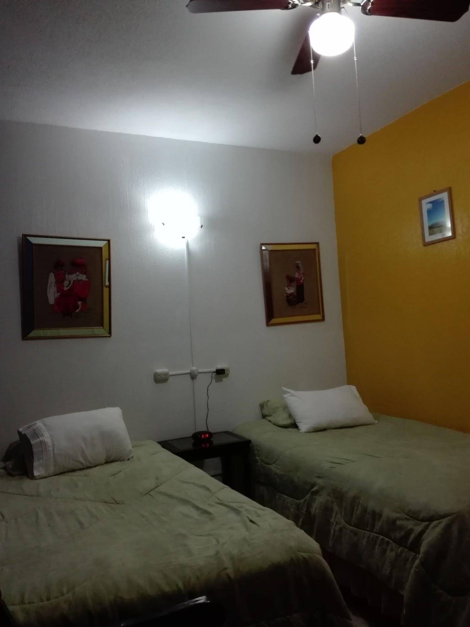 Hostal Guatefriend's - Hostel