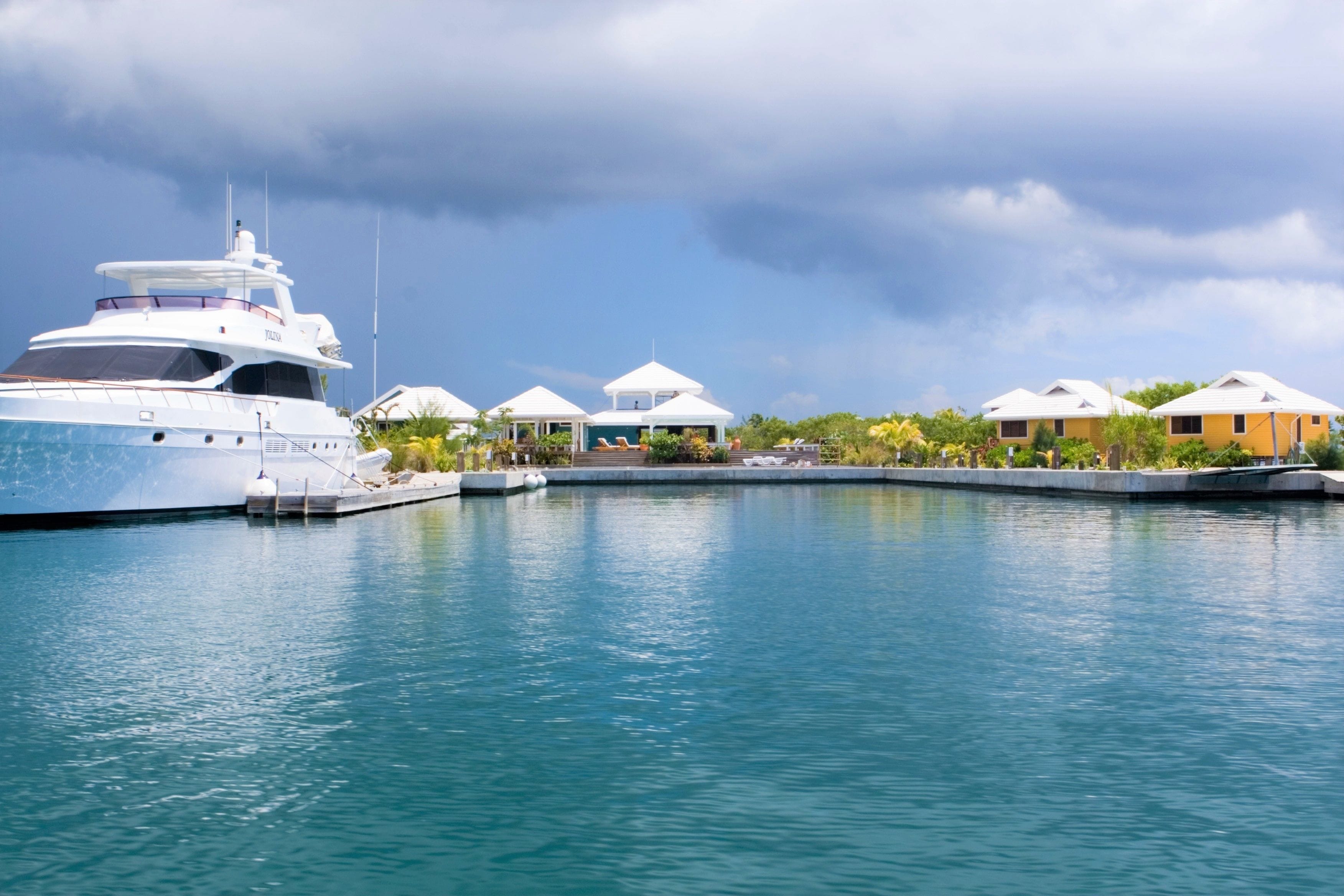 Barefoot Cay Boutique Resort & Marina