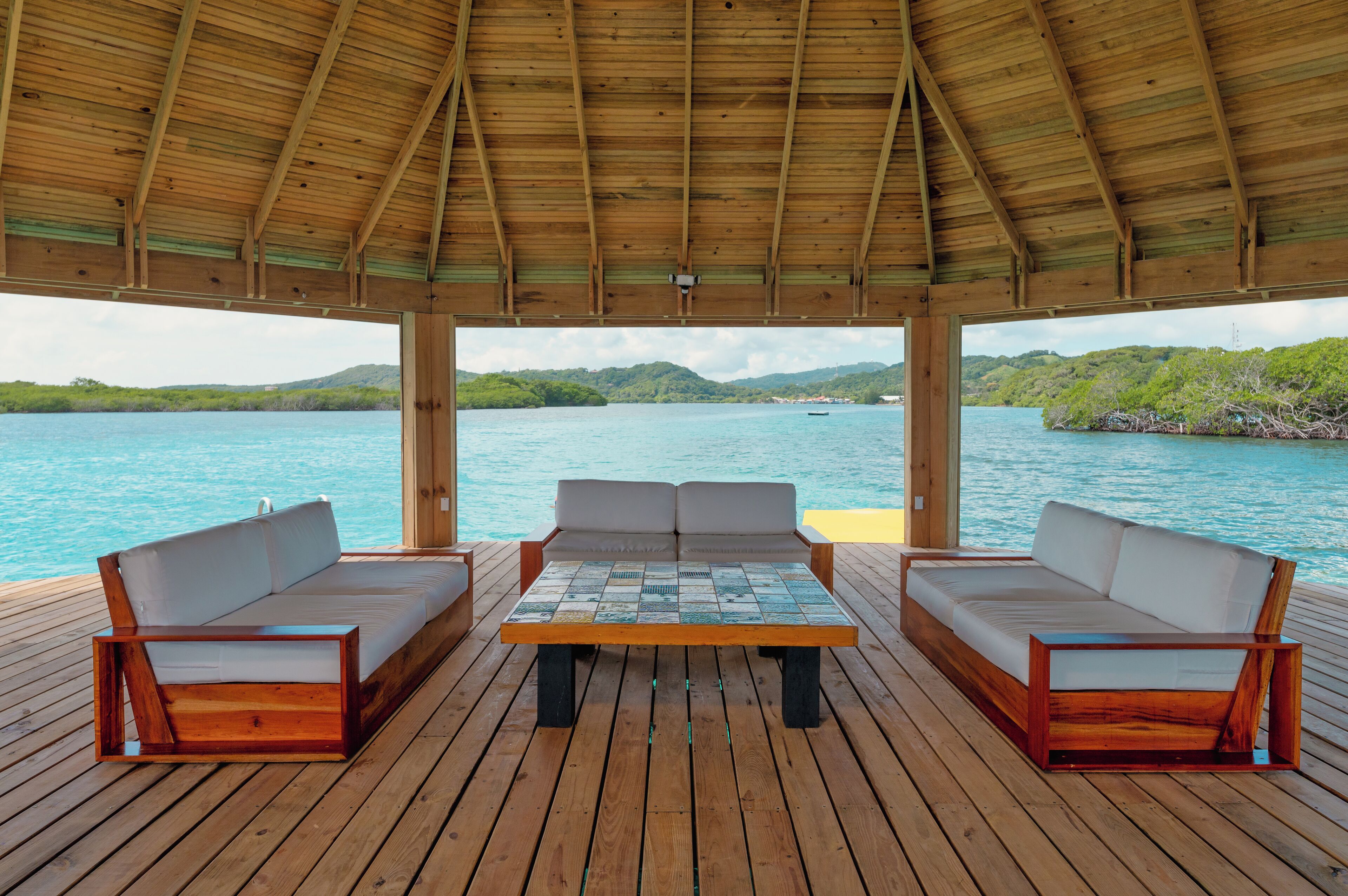 Barefoot Cay Boutique Resort & Marina