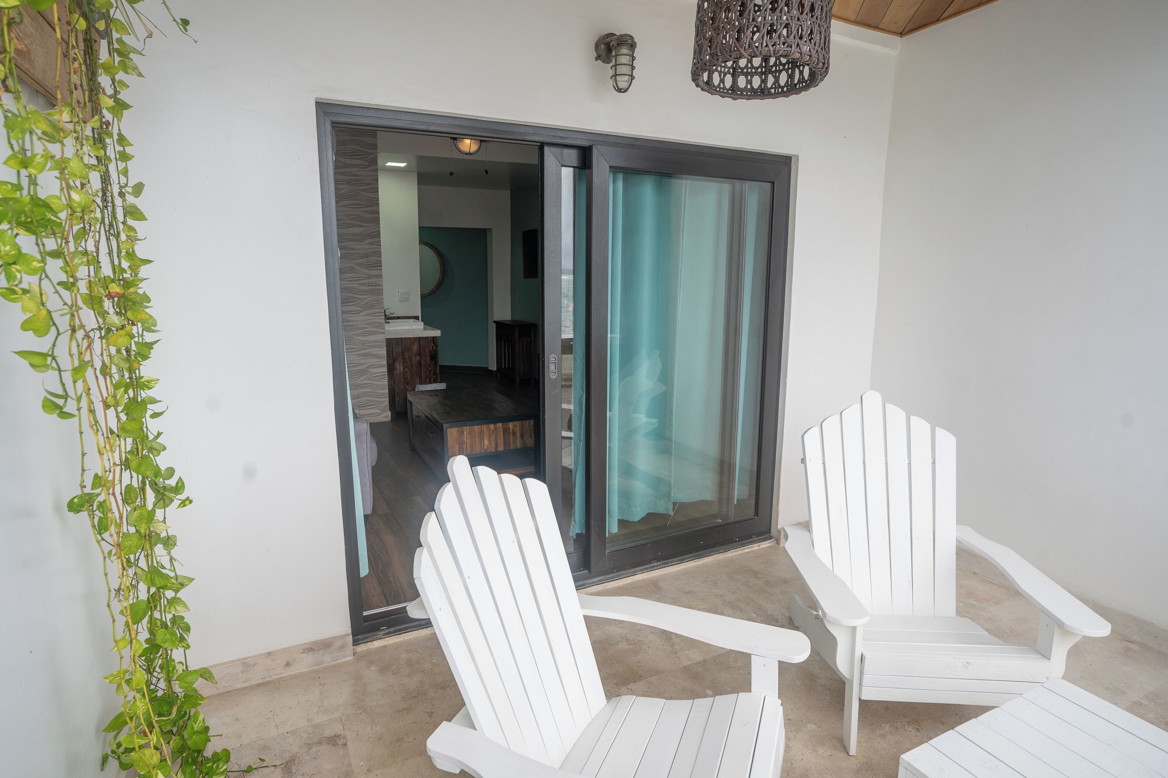 Brisas del Mar Beach Dive Resort