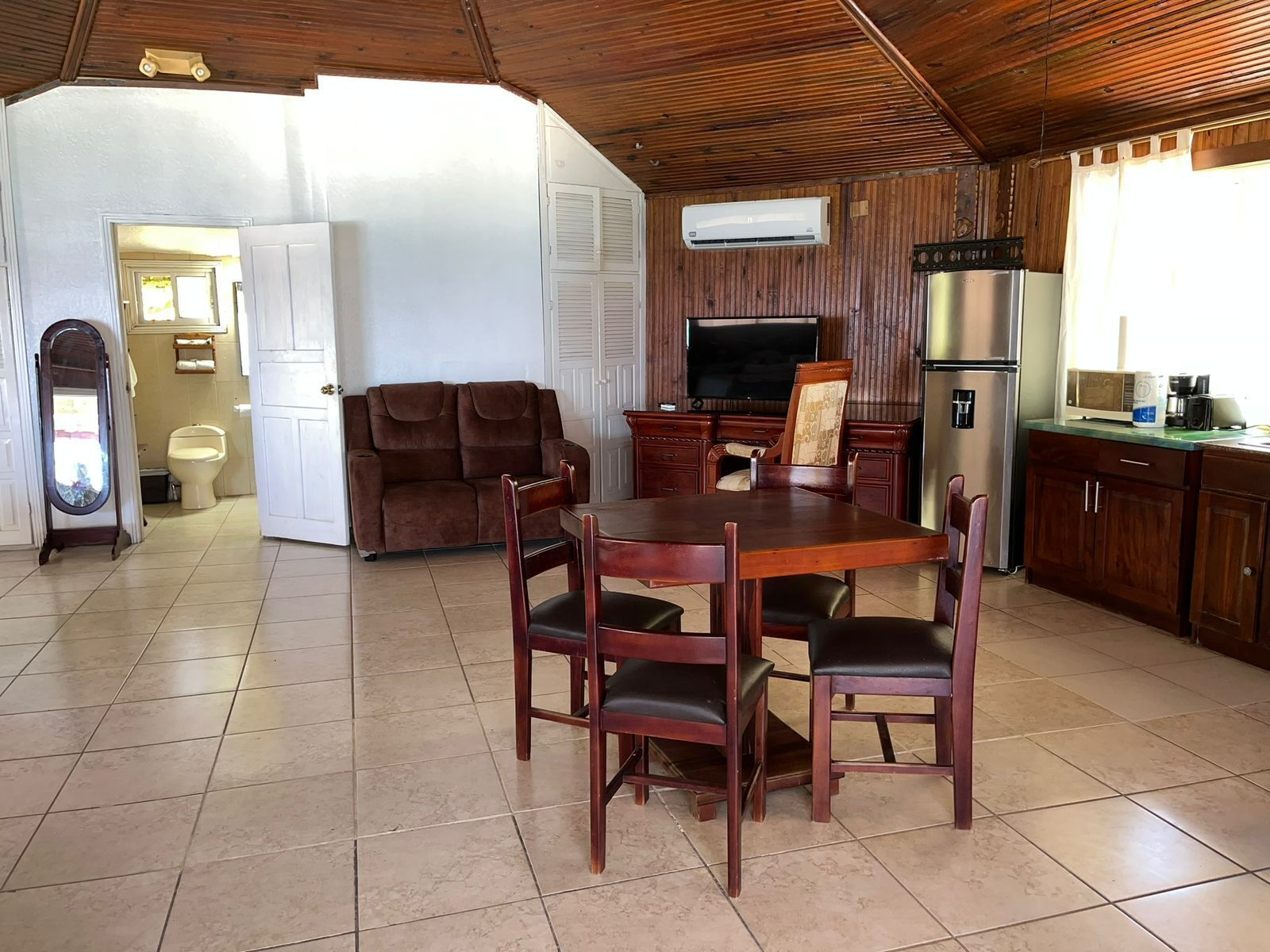 Fosters West Bay Resort