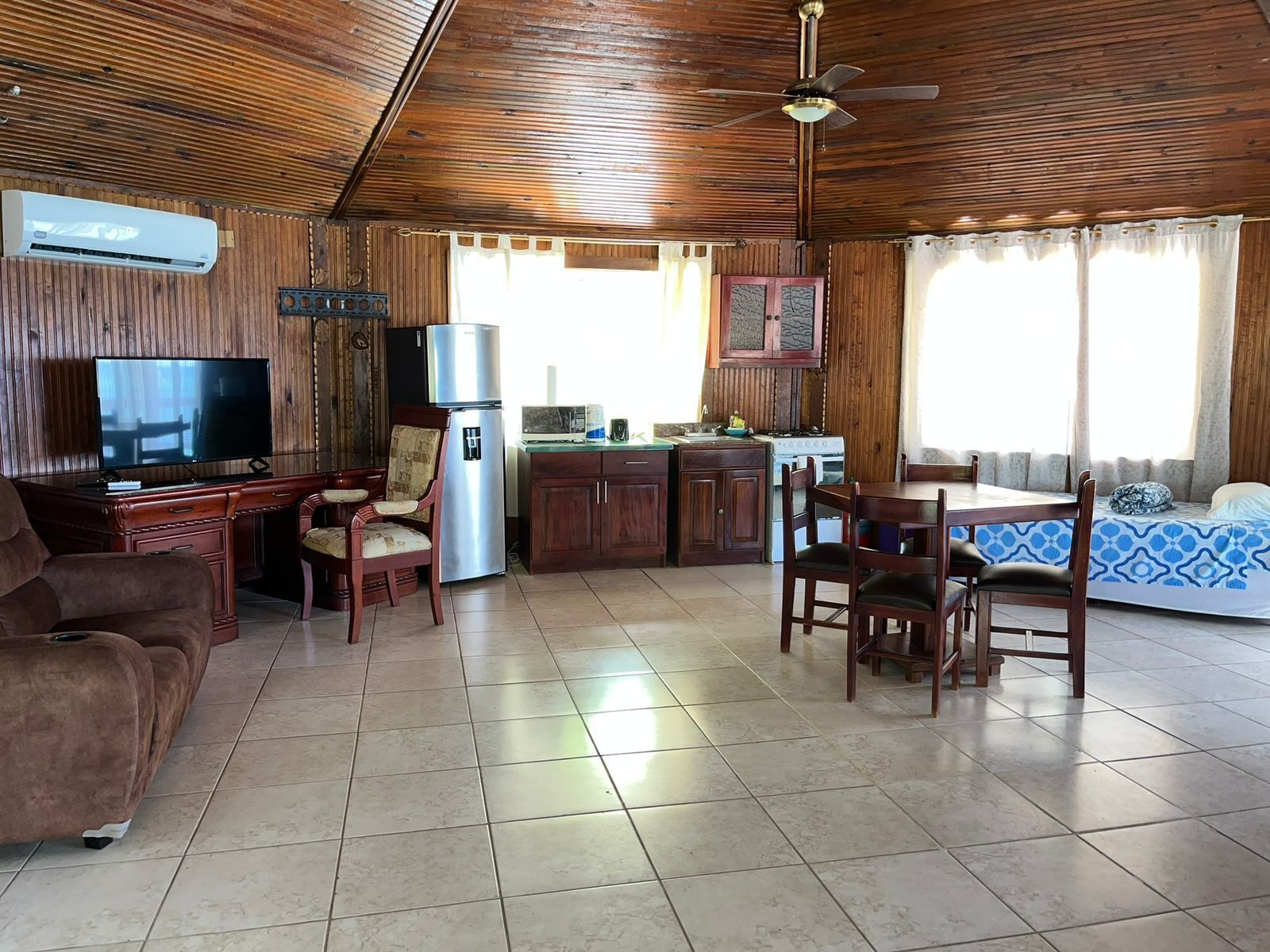Fosters West Bay Resort