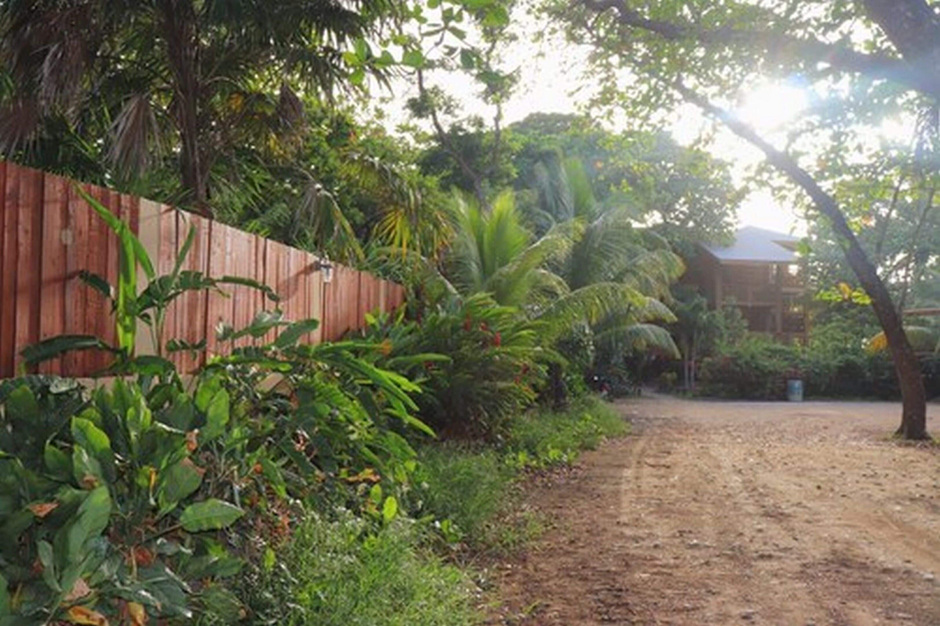 Hotel Posada Seremein Roatan