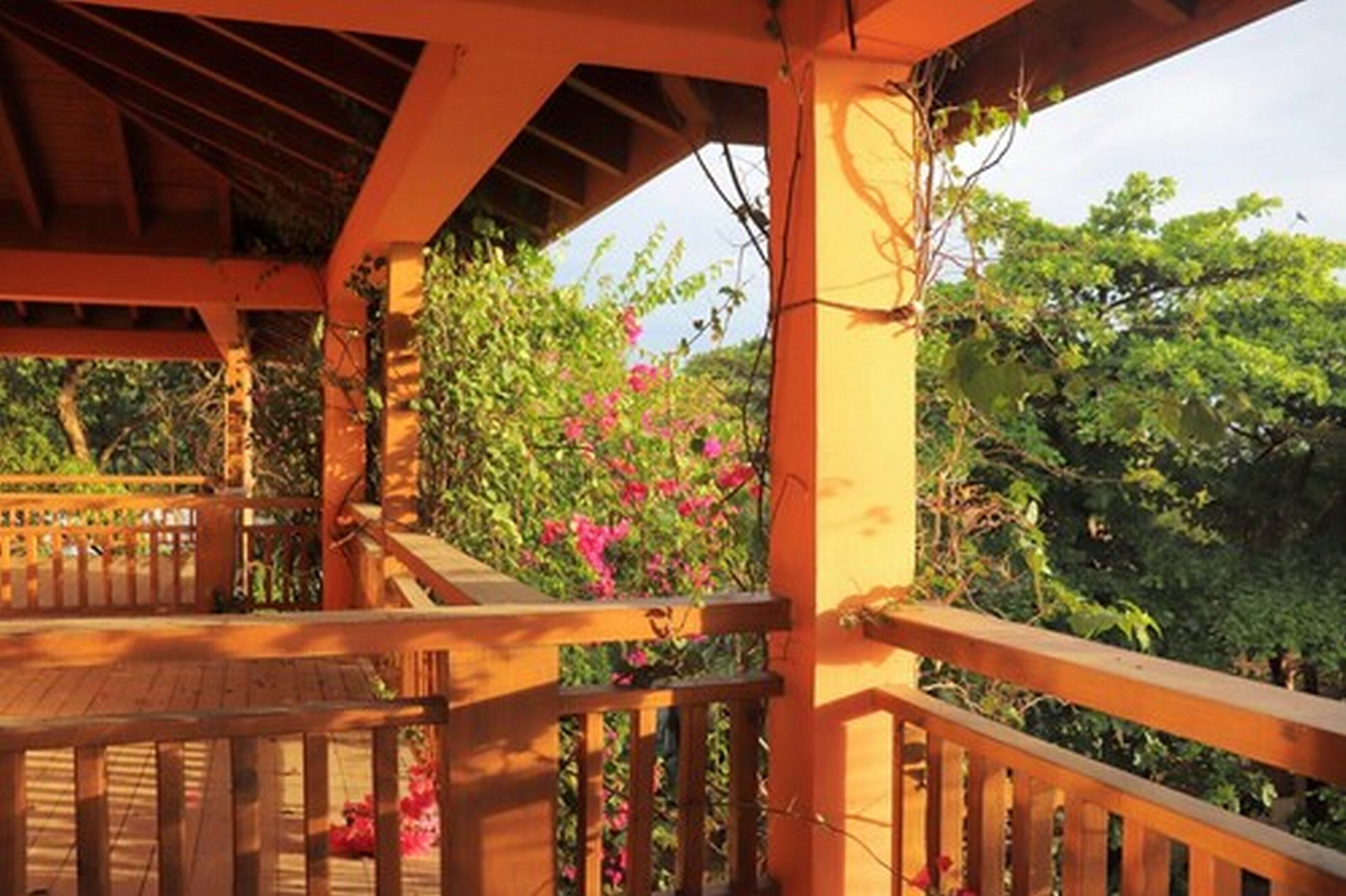 Hotel Posada Seremein Roatan