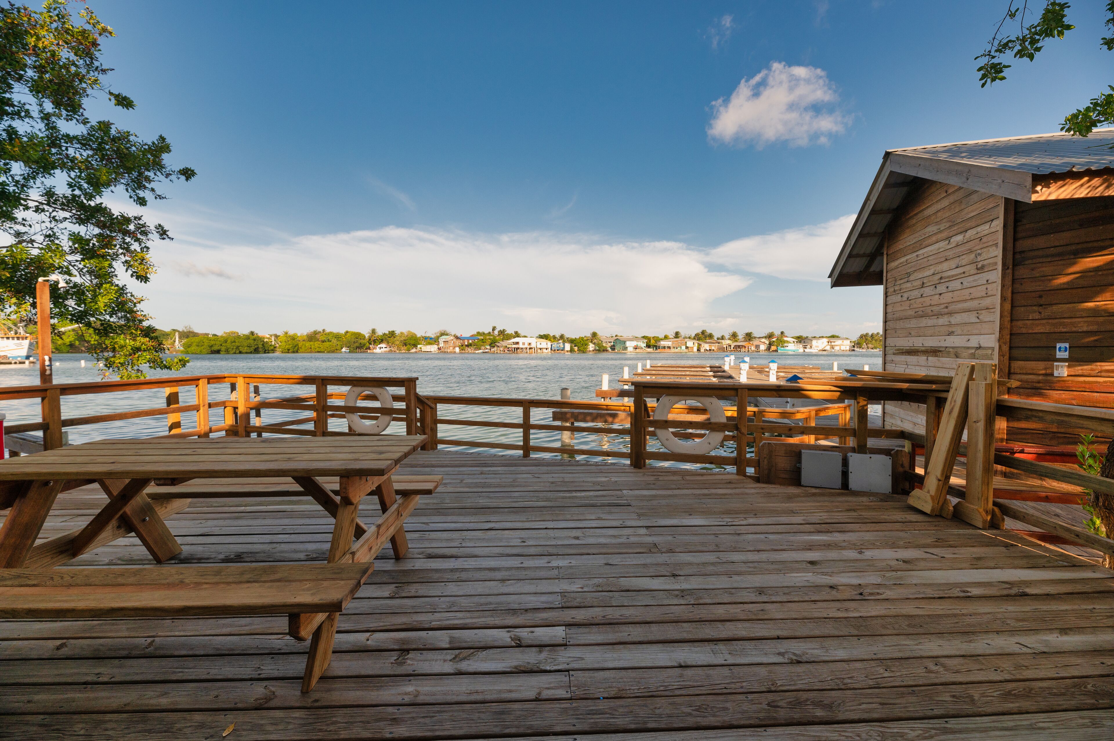 Hotel Roatan Dive and Yacht Club