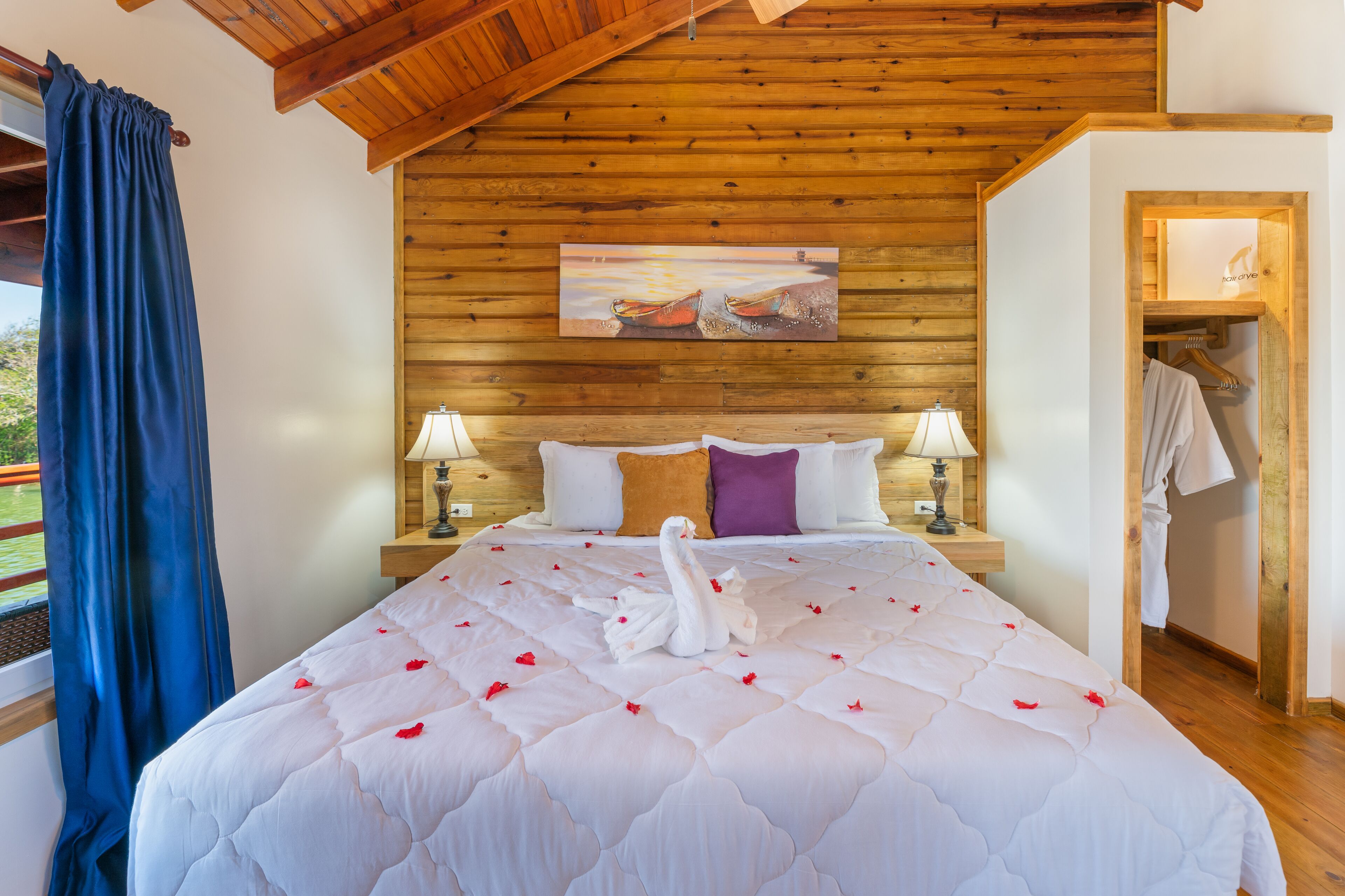 Hotel Roatan Dive and Yacht Club