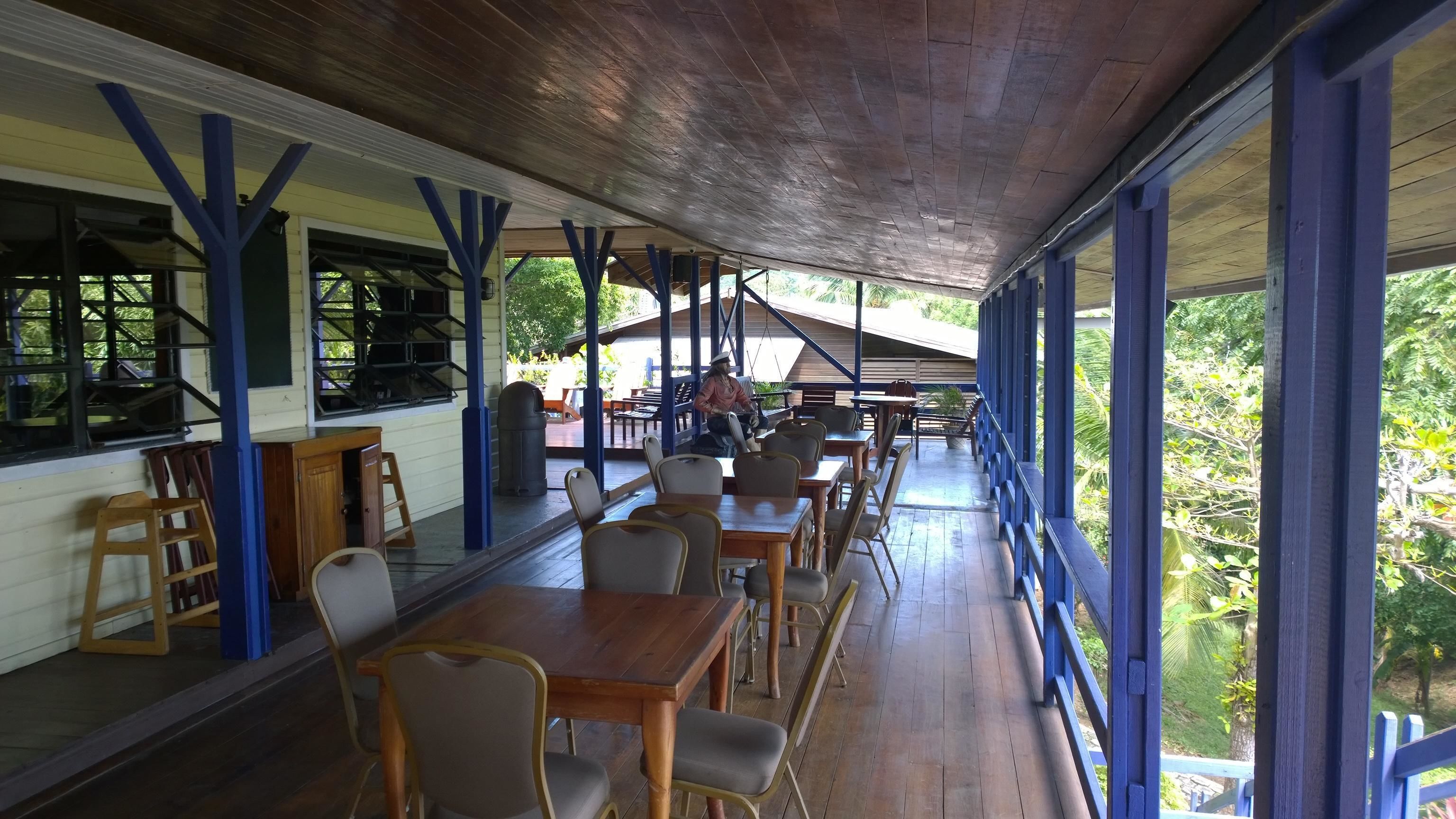 Hotel Roatan Dive and Yacht Club