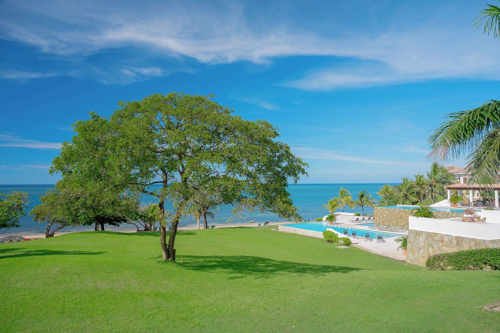 Las Verandas Hotel & Villas