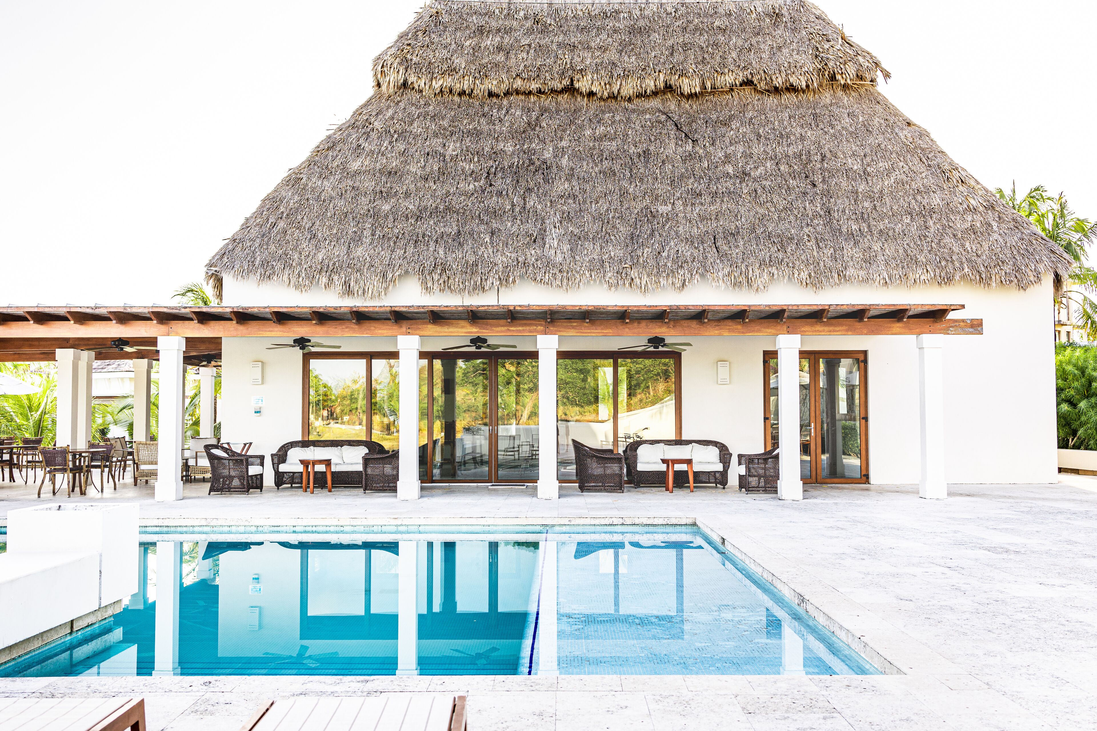 Las Verandas Hotel & Villas