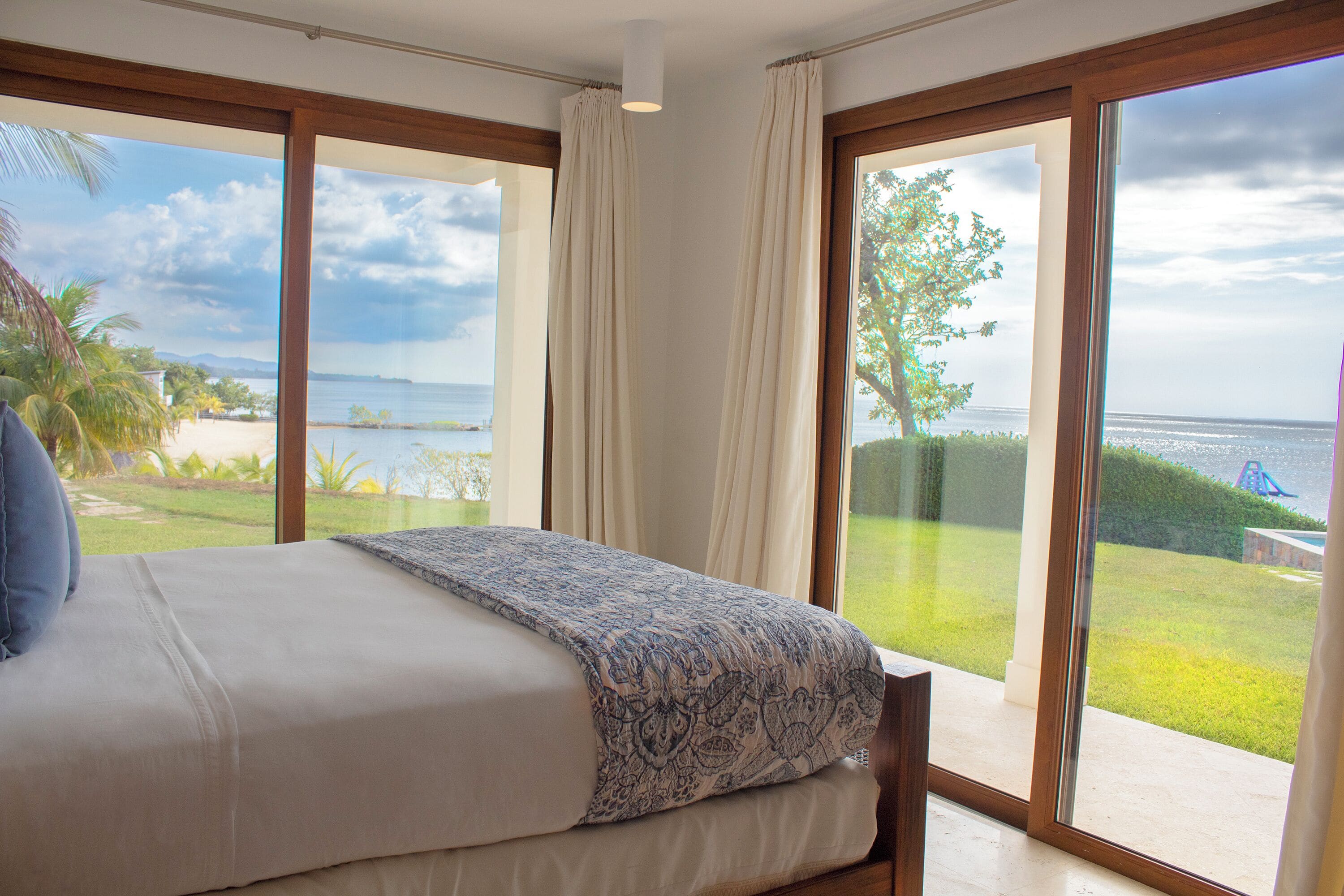 Las Verandas Hotel & Villas