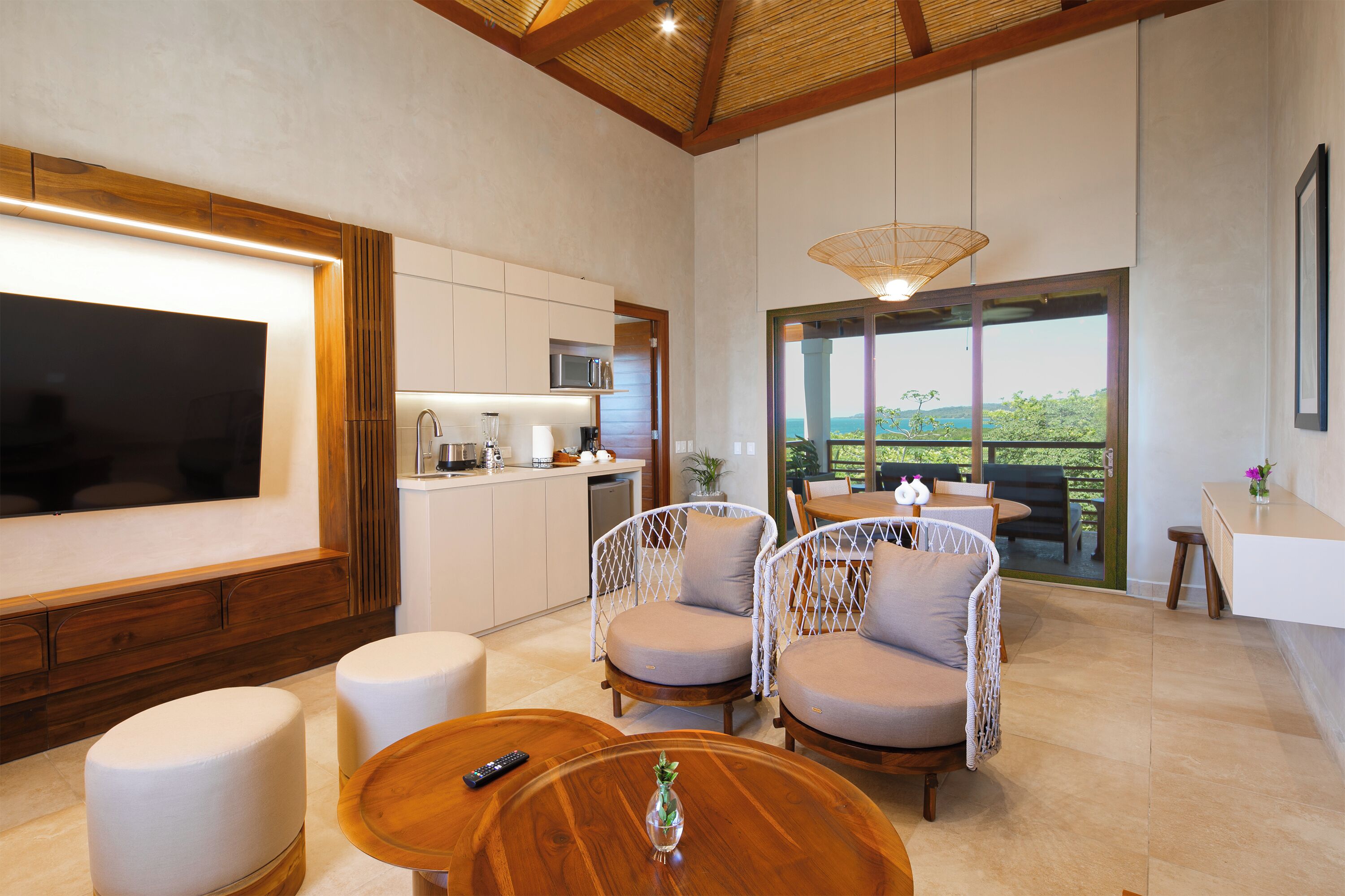 Las Verandas Hotel & Villas