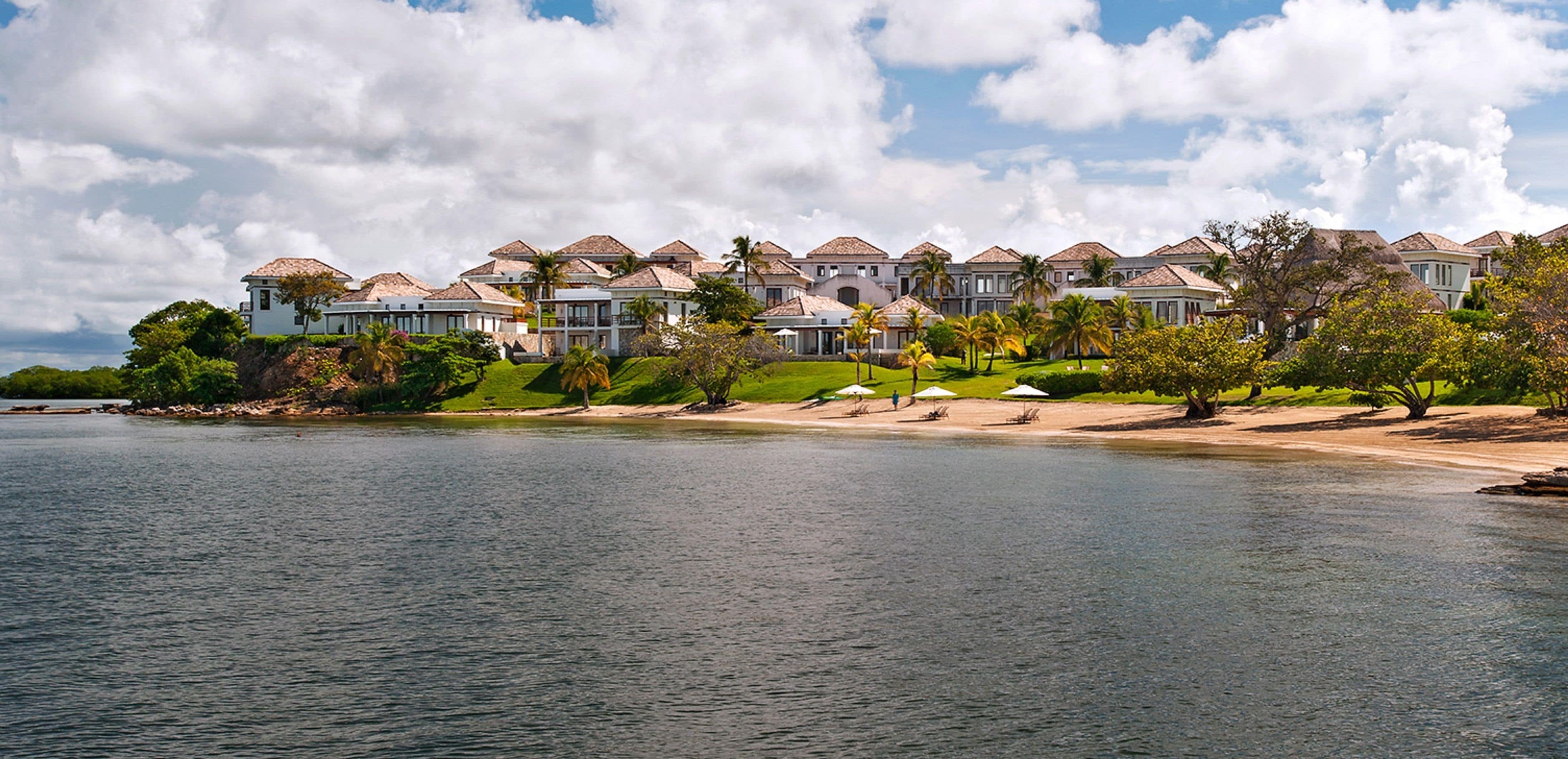 Las Verandas Hotel & Villas