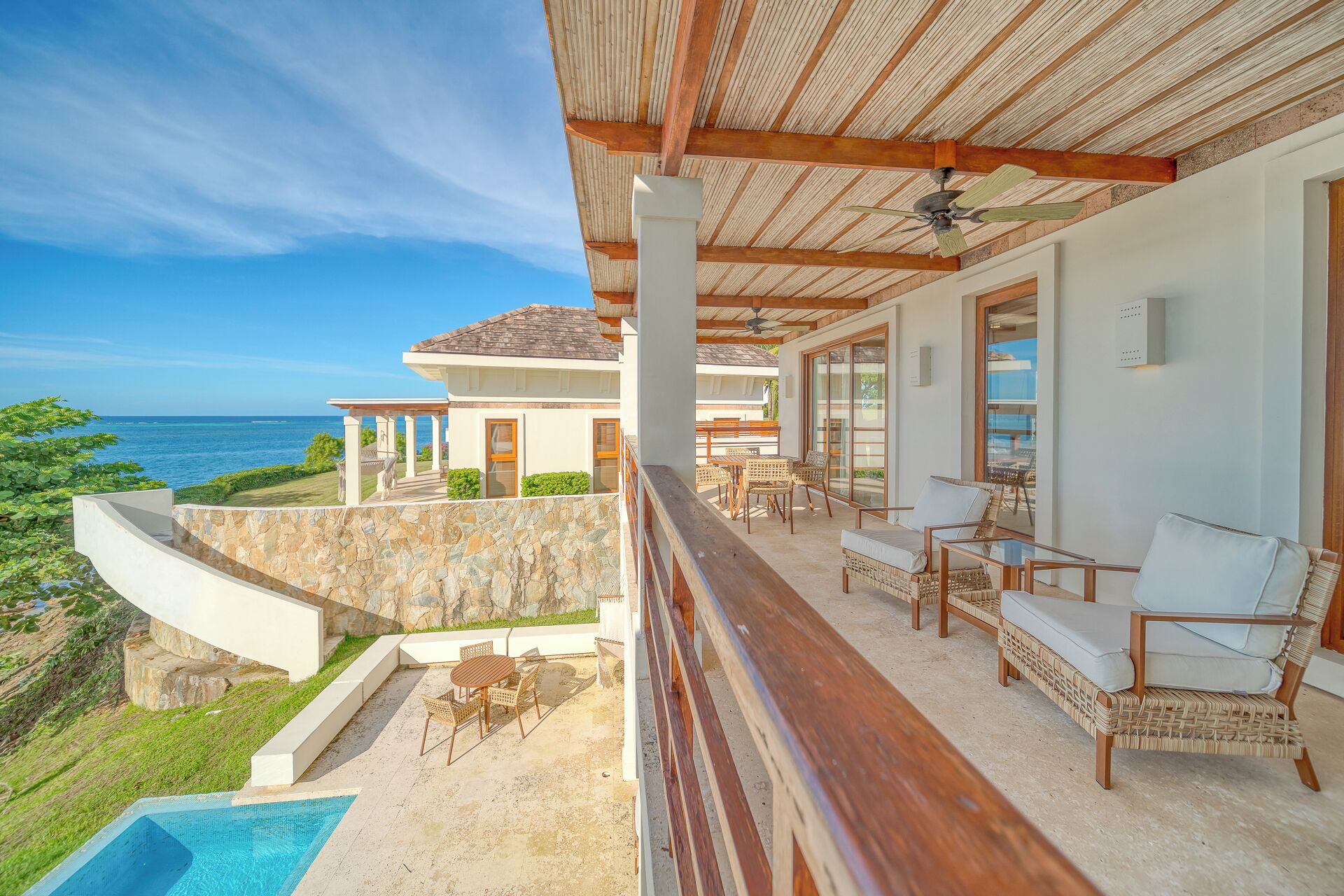 Las Verandas Hotel & Villas