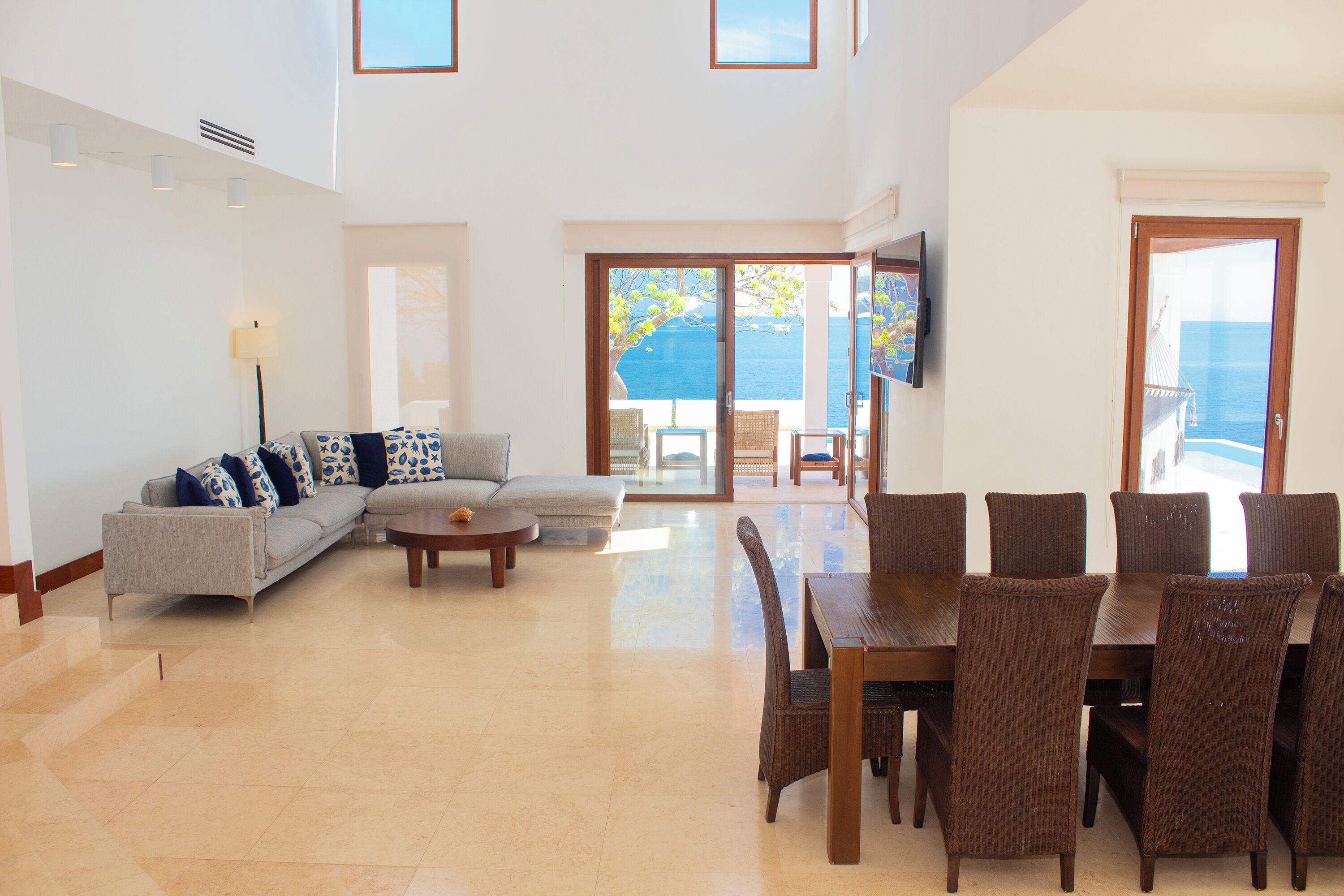 Las Verandas Hotel & Villas