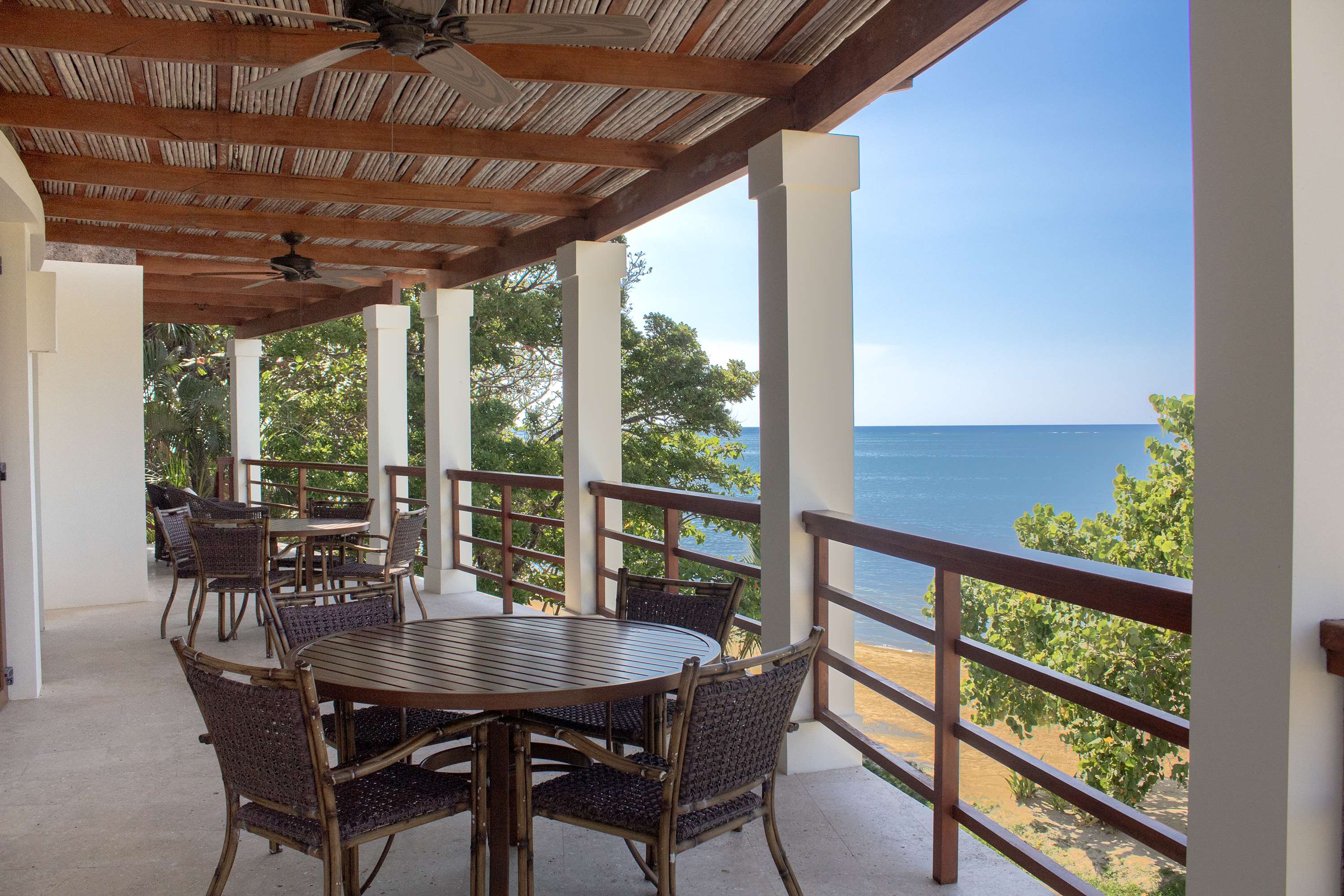 Las Verandas Hotel & Villas