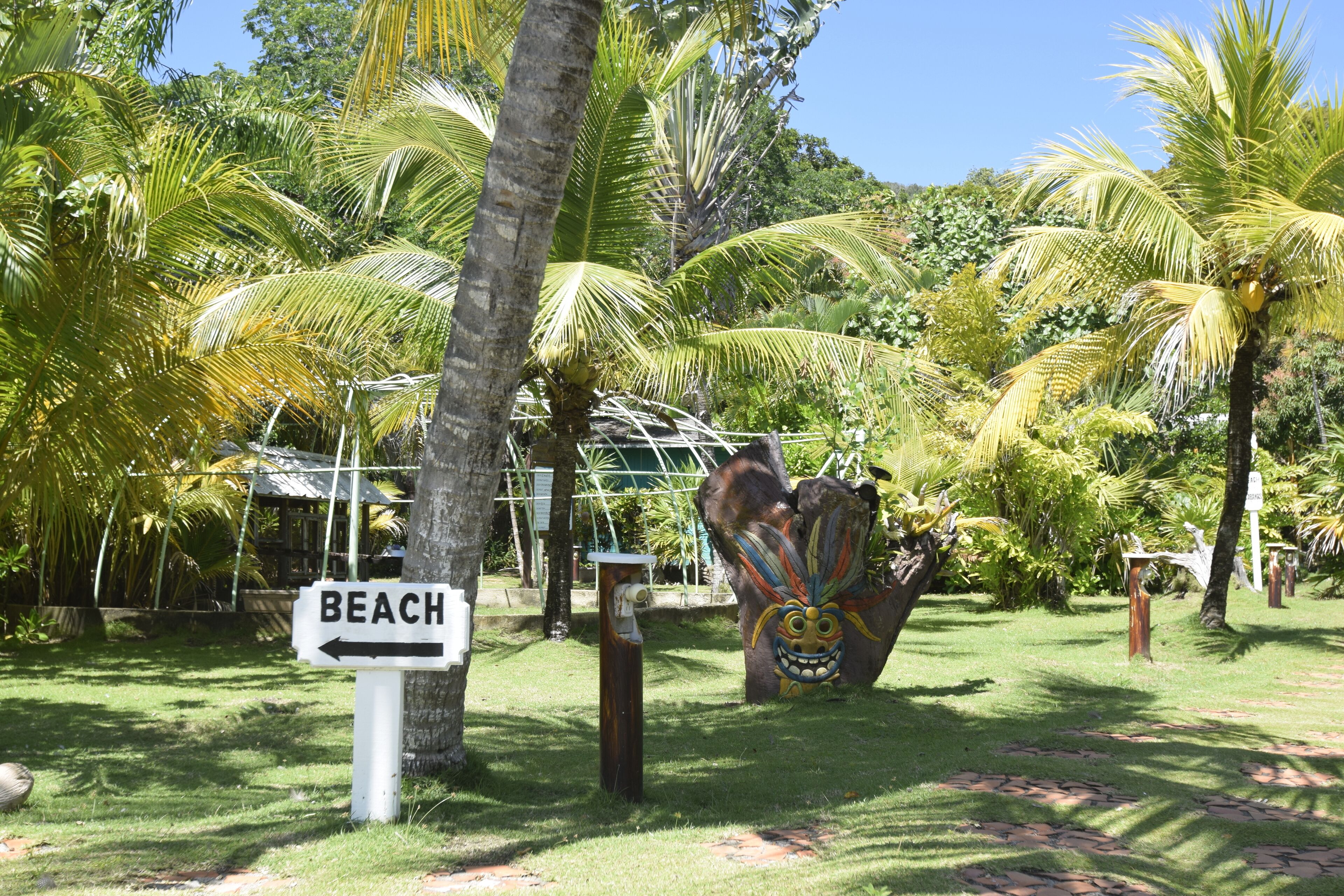 Mango Creek Lodge