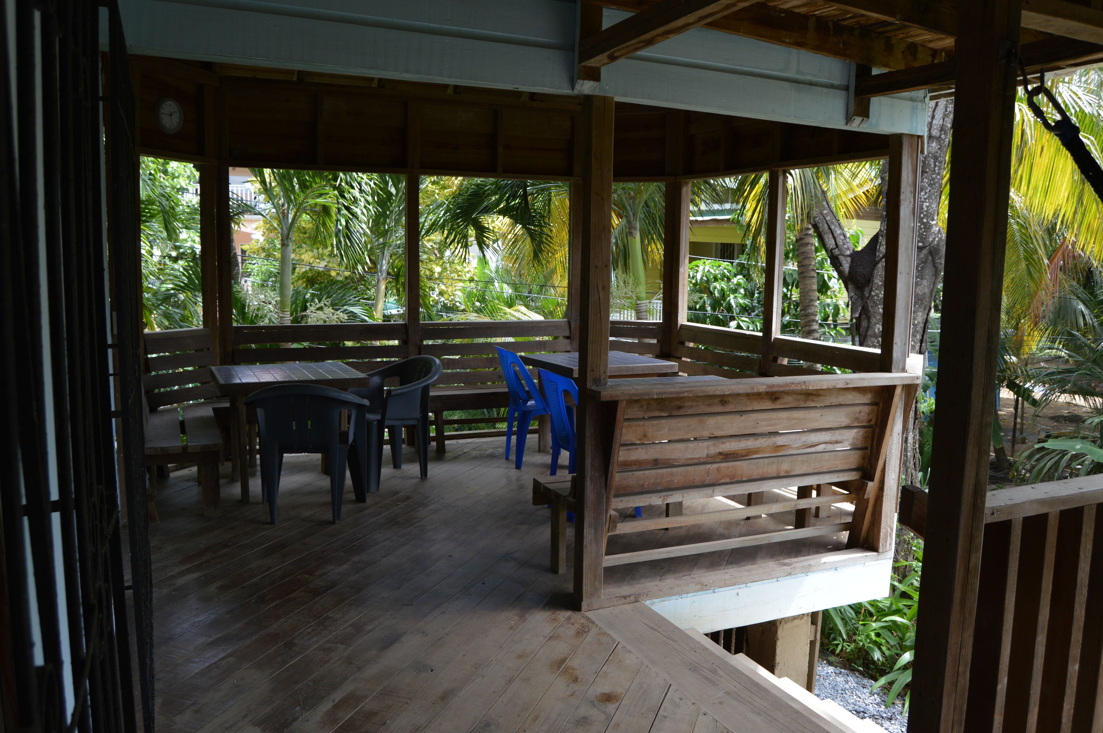Mariposa Lodge