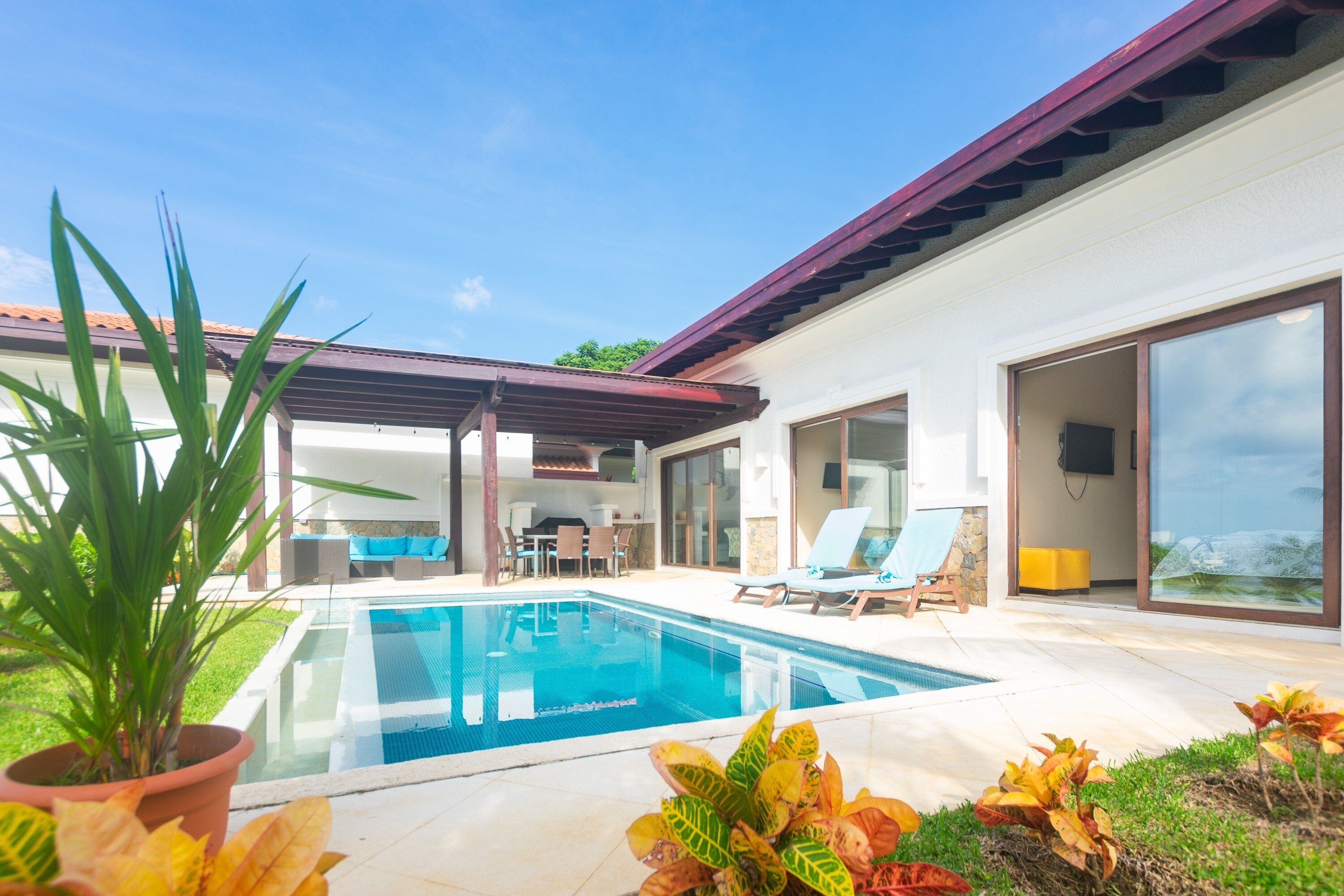 Pristine Bay Beach Villa