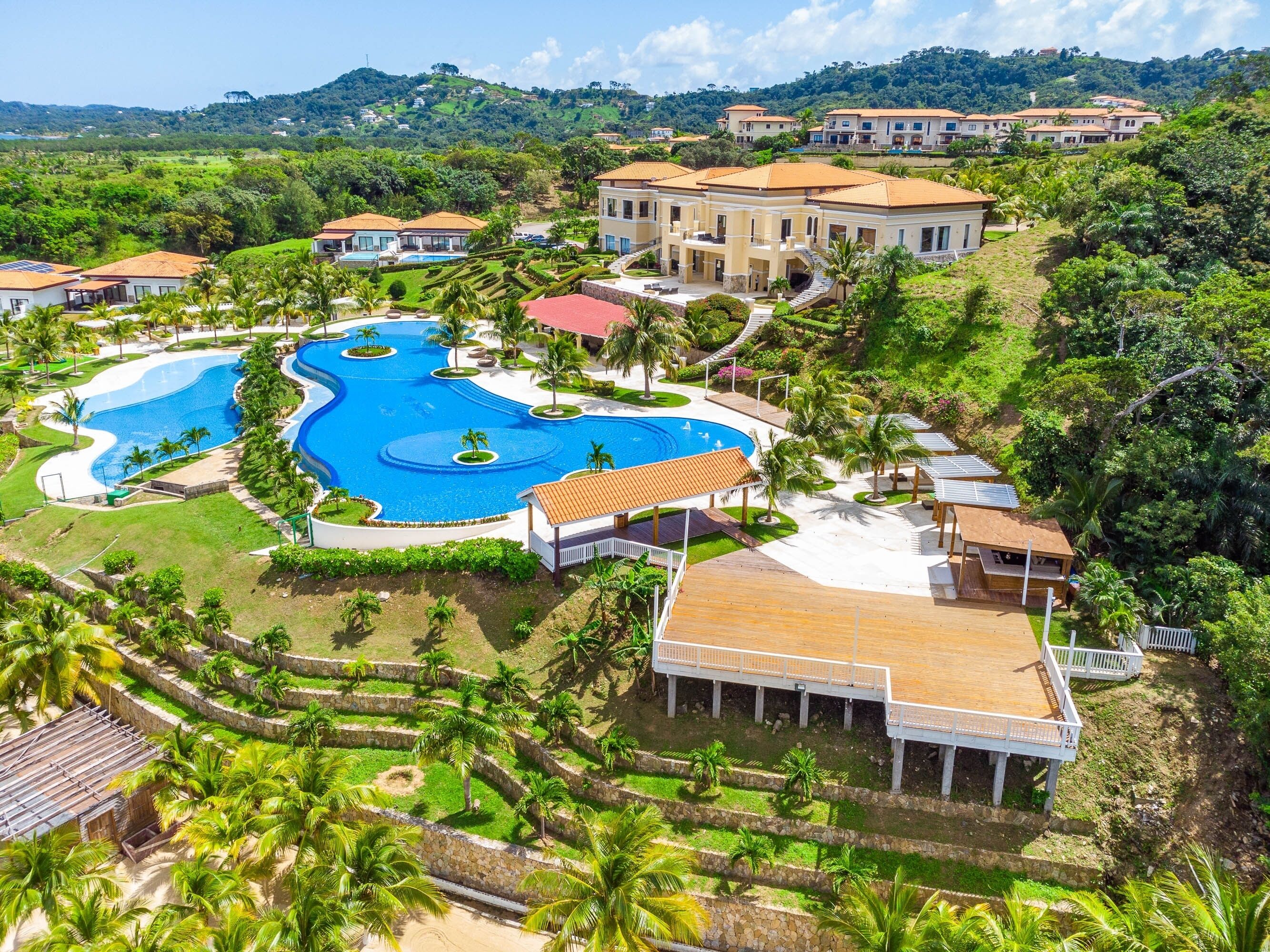 Pristine Bay Beach Villa