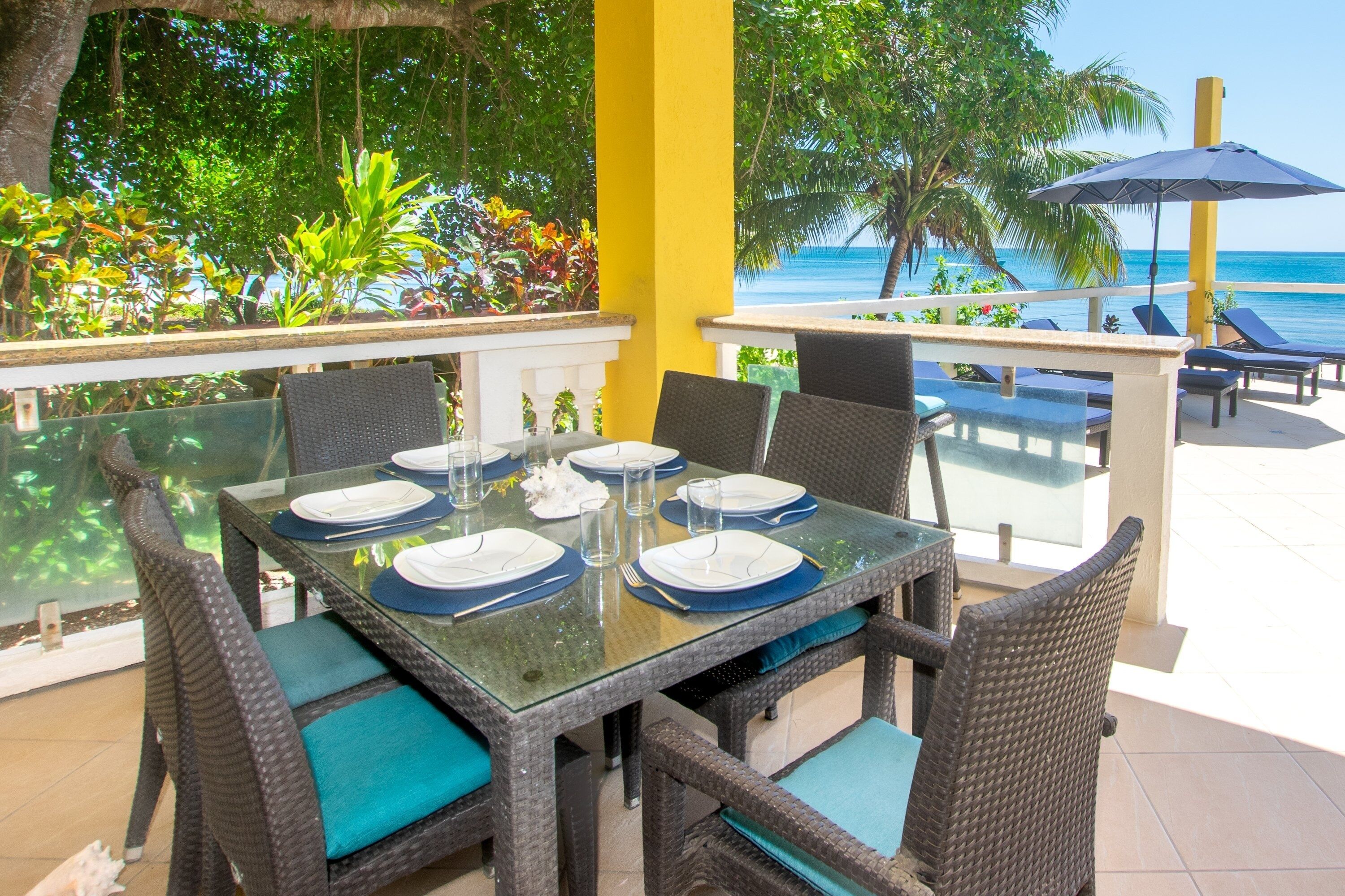 Villas del Playa