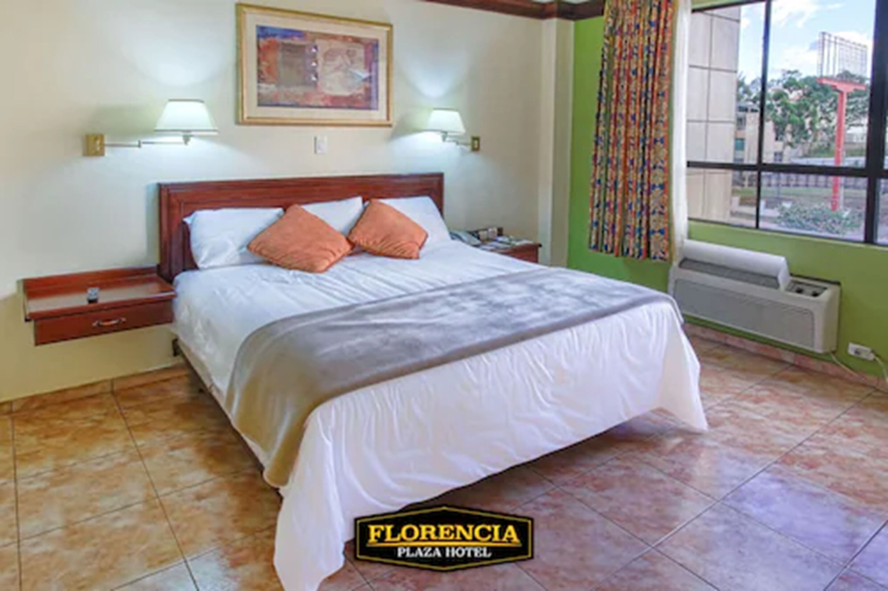 Florencia Plaza