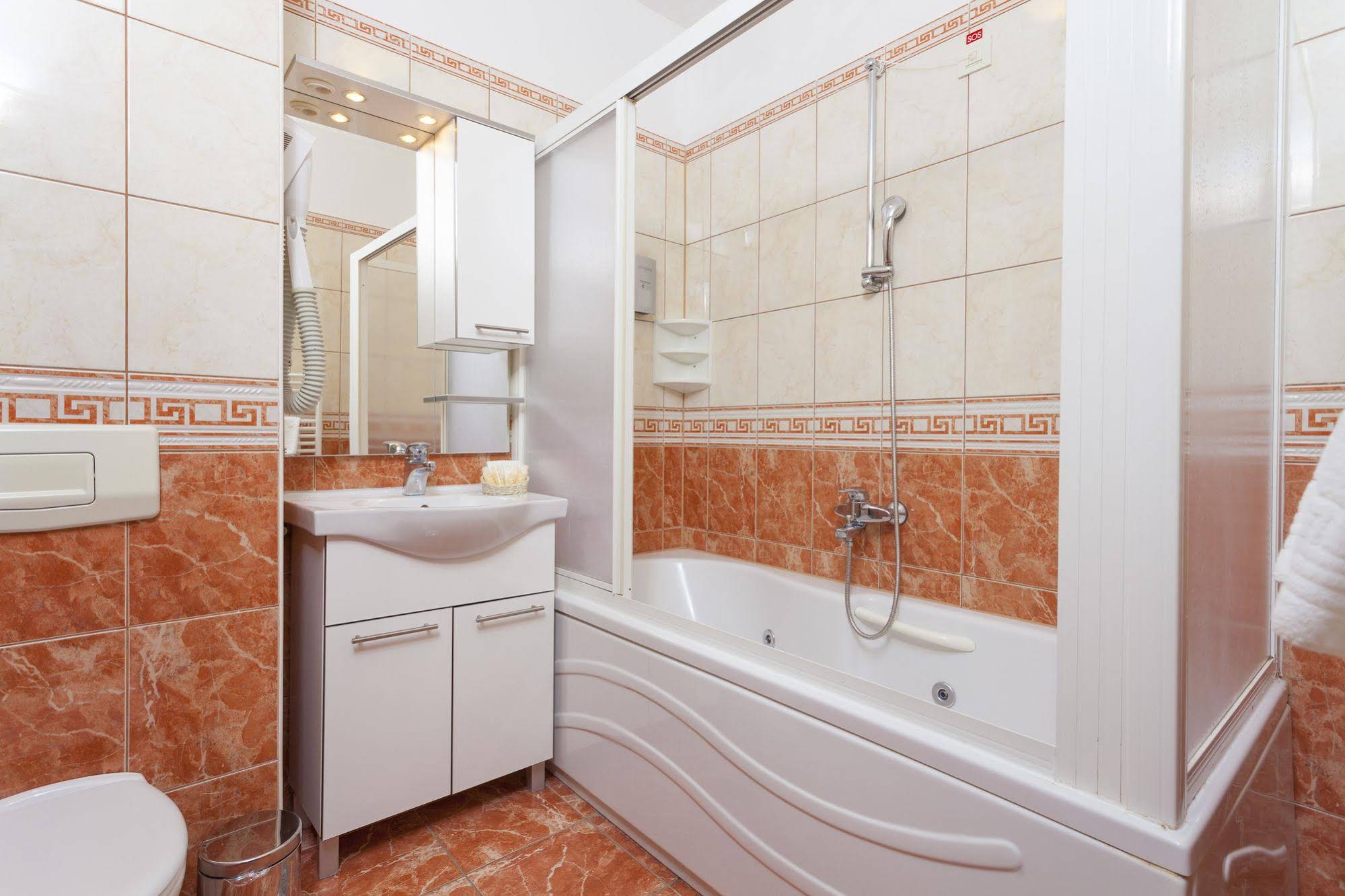 Aparthotel Milenij