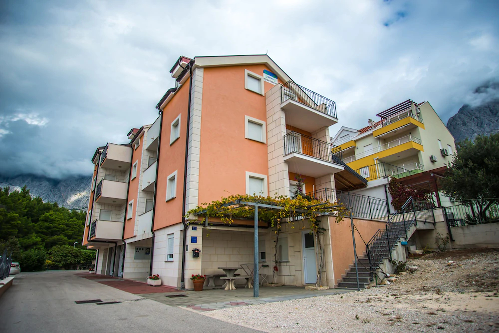 Apartments Nina