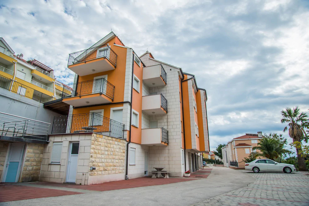 Apartments Nina