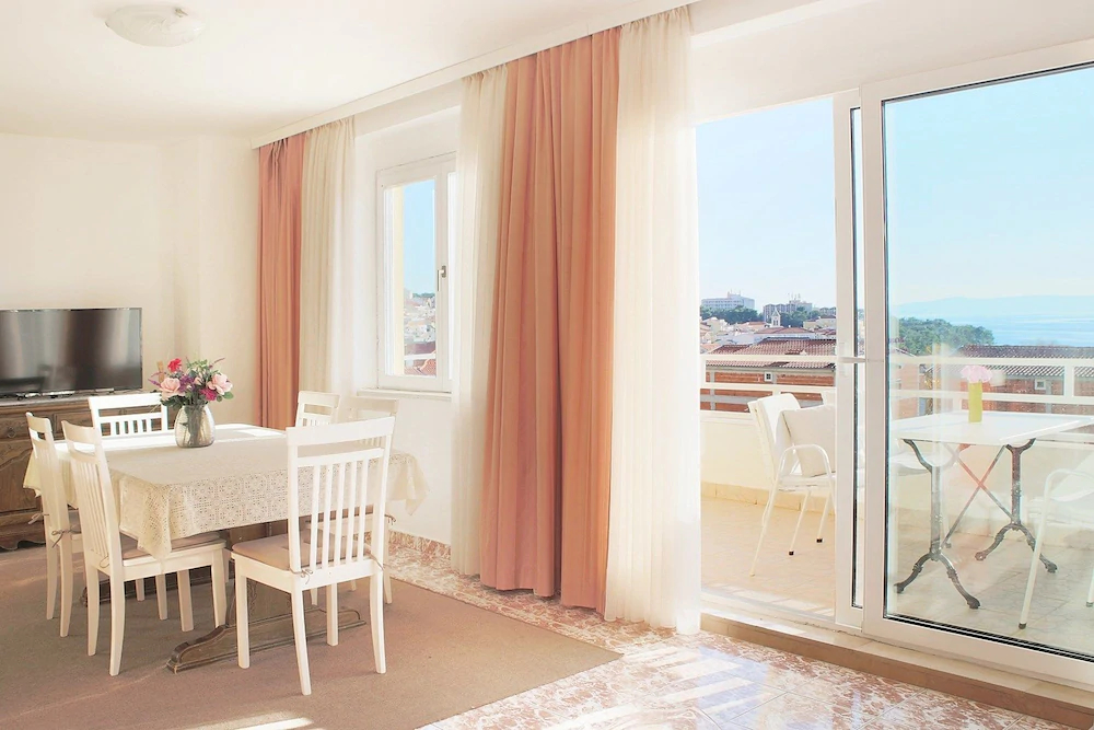 Apartments Topic Baska Voda