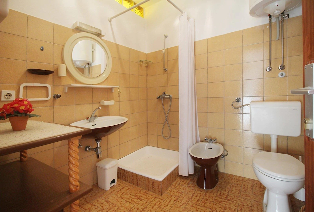Apartments Topic Baska Voda