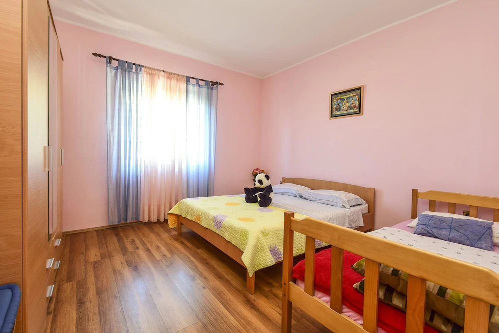 Holiday House Anica