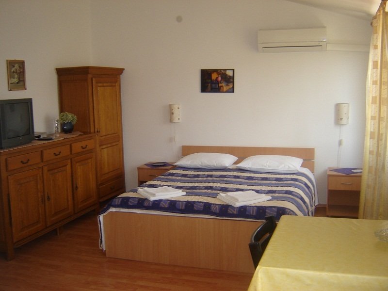 Adria Apartments