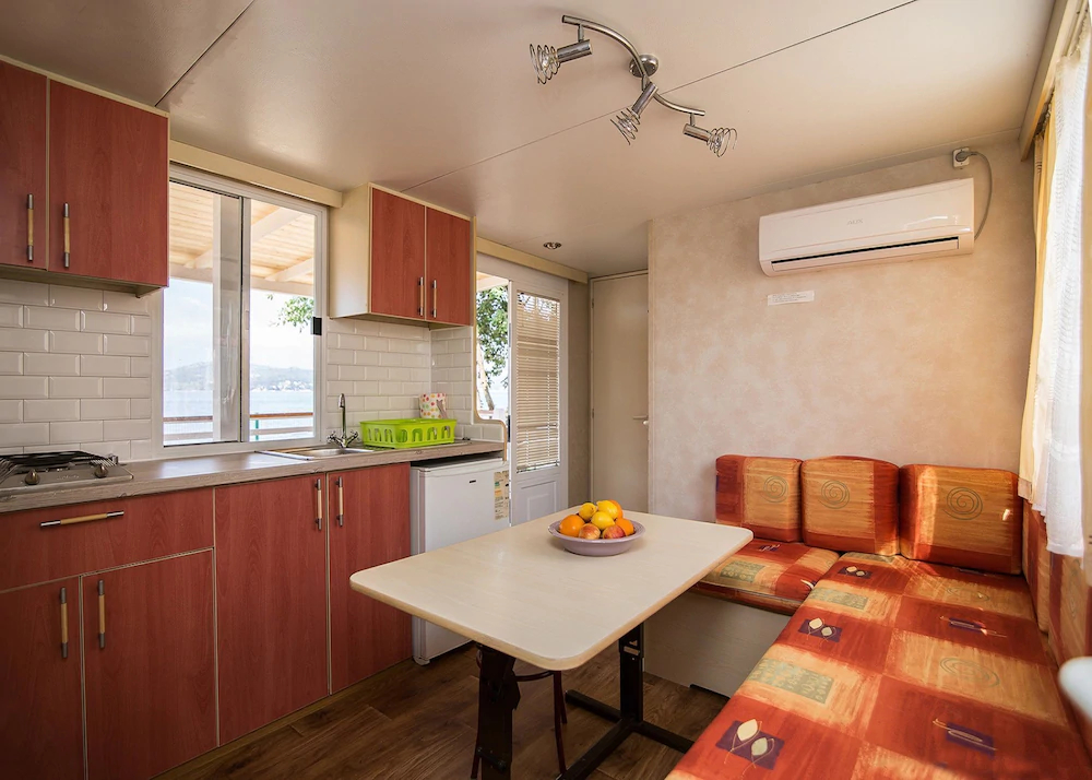 Mobile Home Frangipani