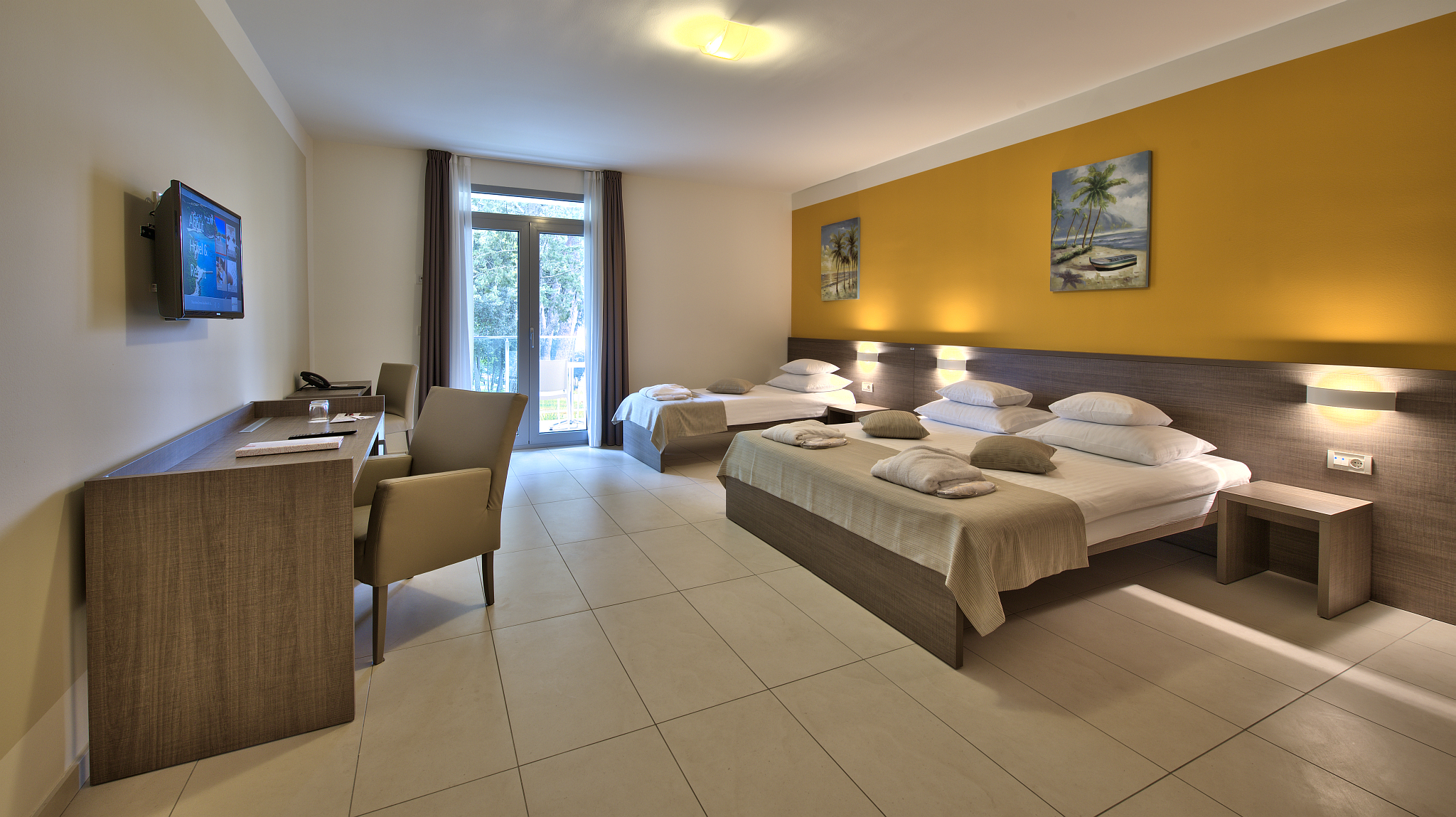 Crvena Luka Resort