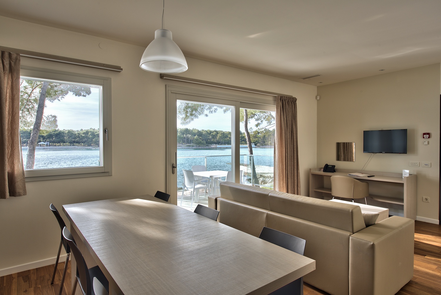 Crvena Luka Resort