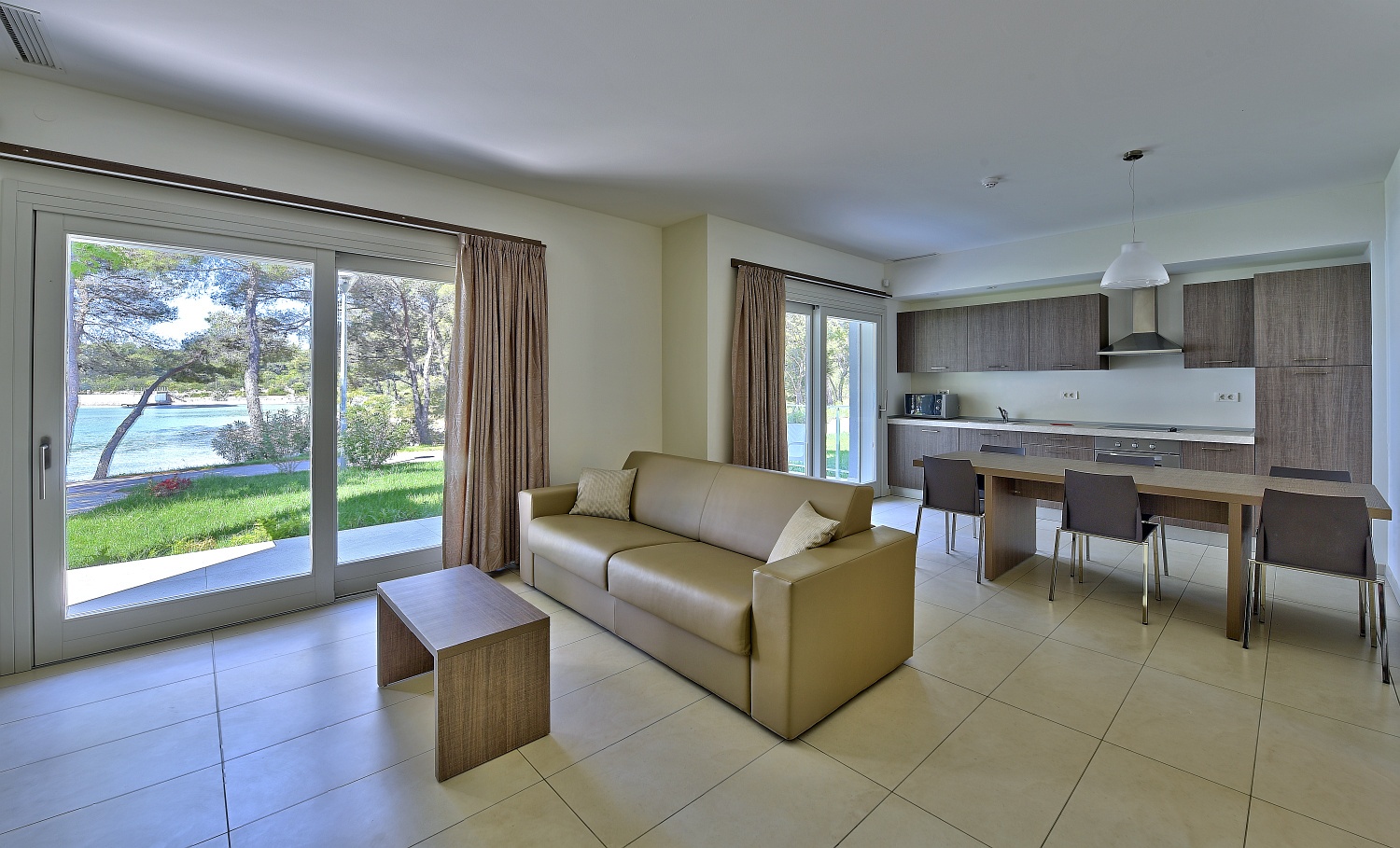 Crvena Luka Resort