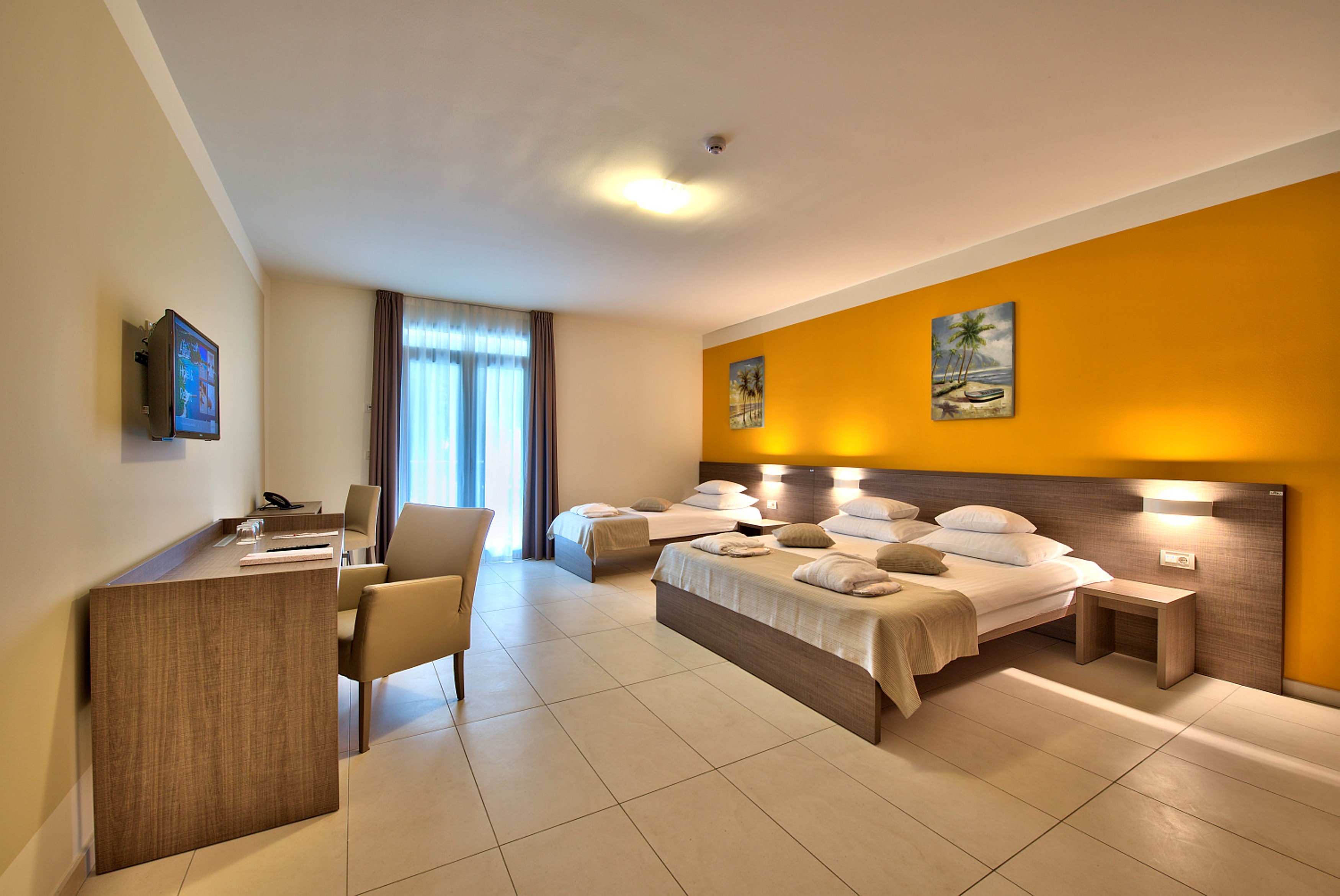 Crvena Luka Resort