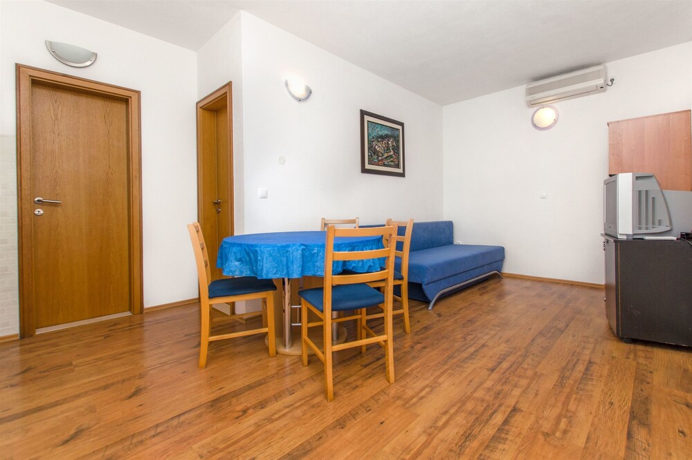 Apartments Matko
