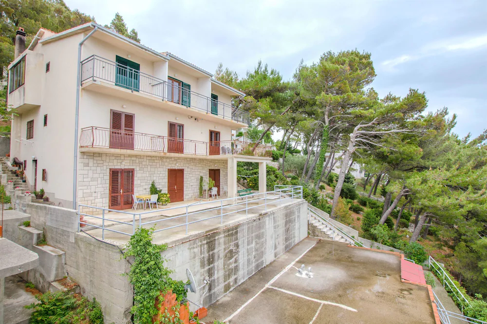 Apartments Matko