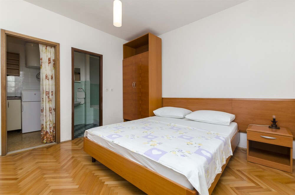 Apartments Matko