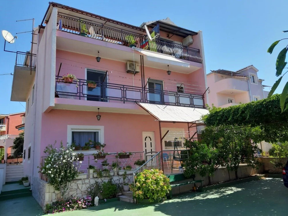 Apartments Bulat