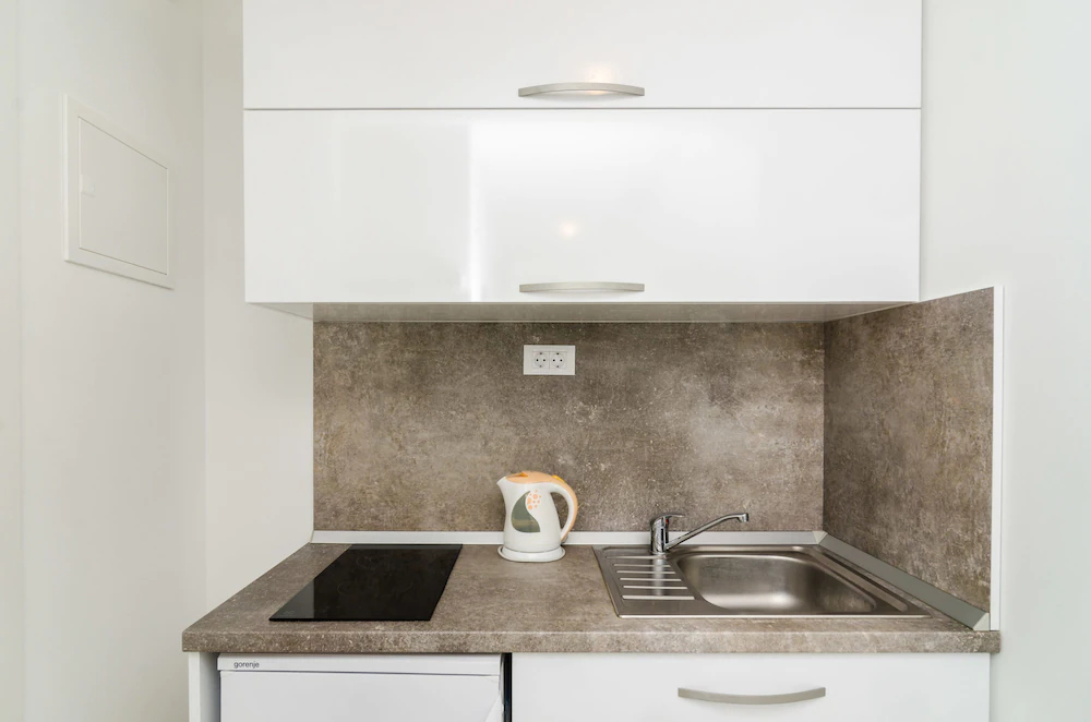 Apartments & Rooms Cina