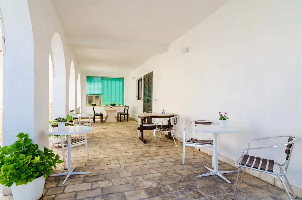 Apartments & Rooms Cina