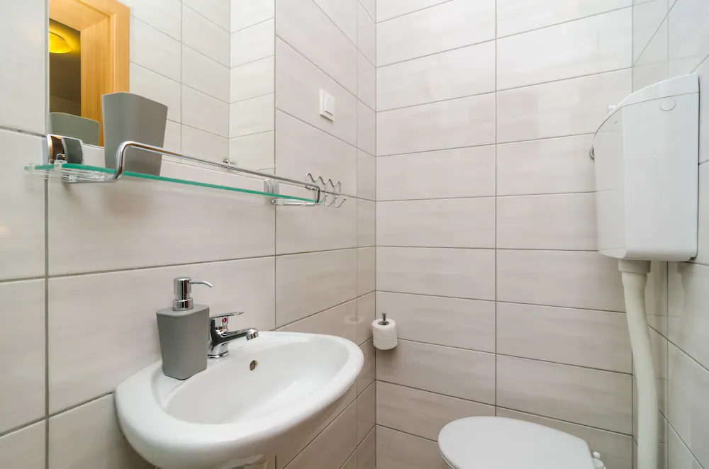 Apartments & Rooms Cina