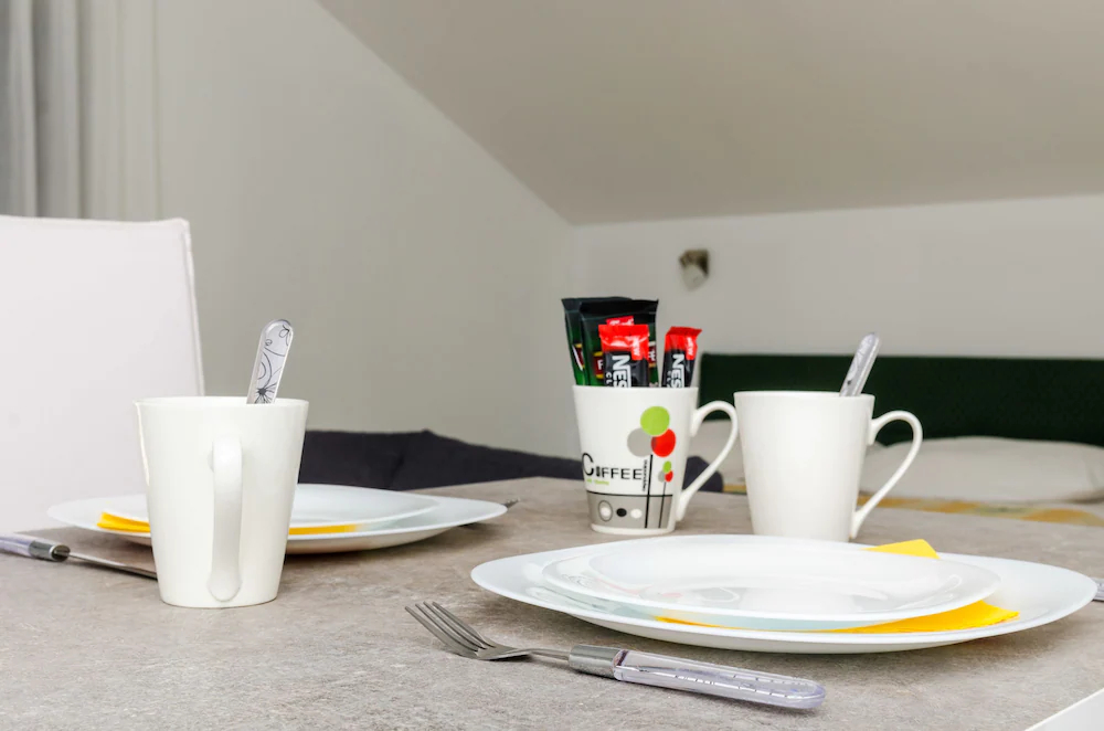 Apartments & Rooms Cina
