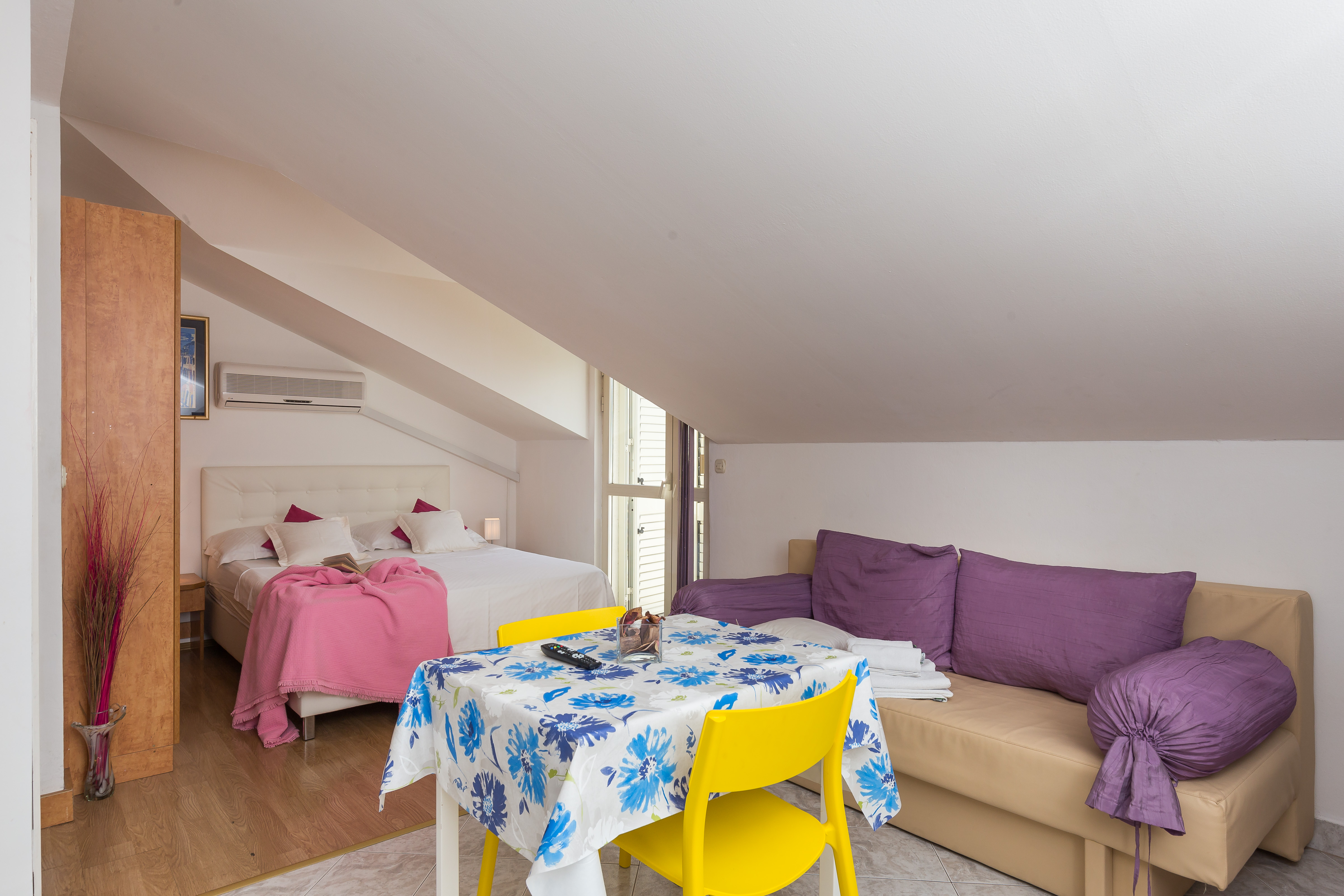 Apartments Carol Royal