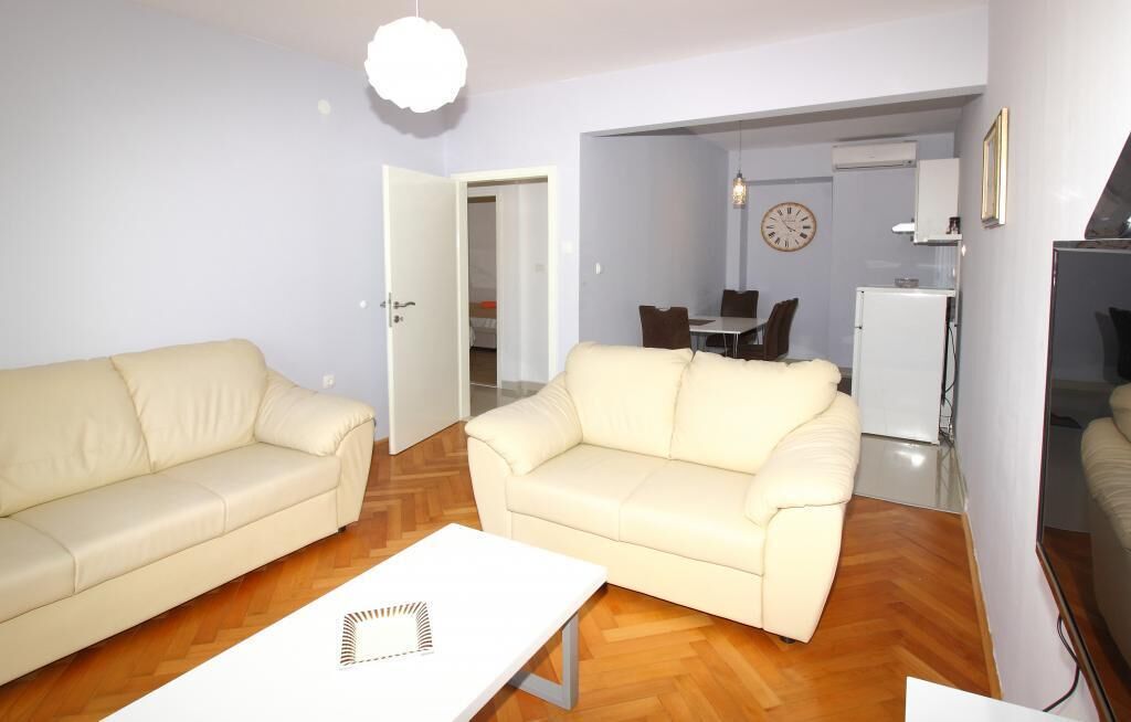 Apartments Dubreta